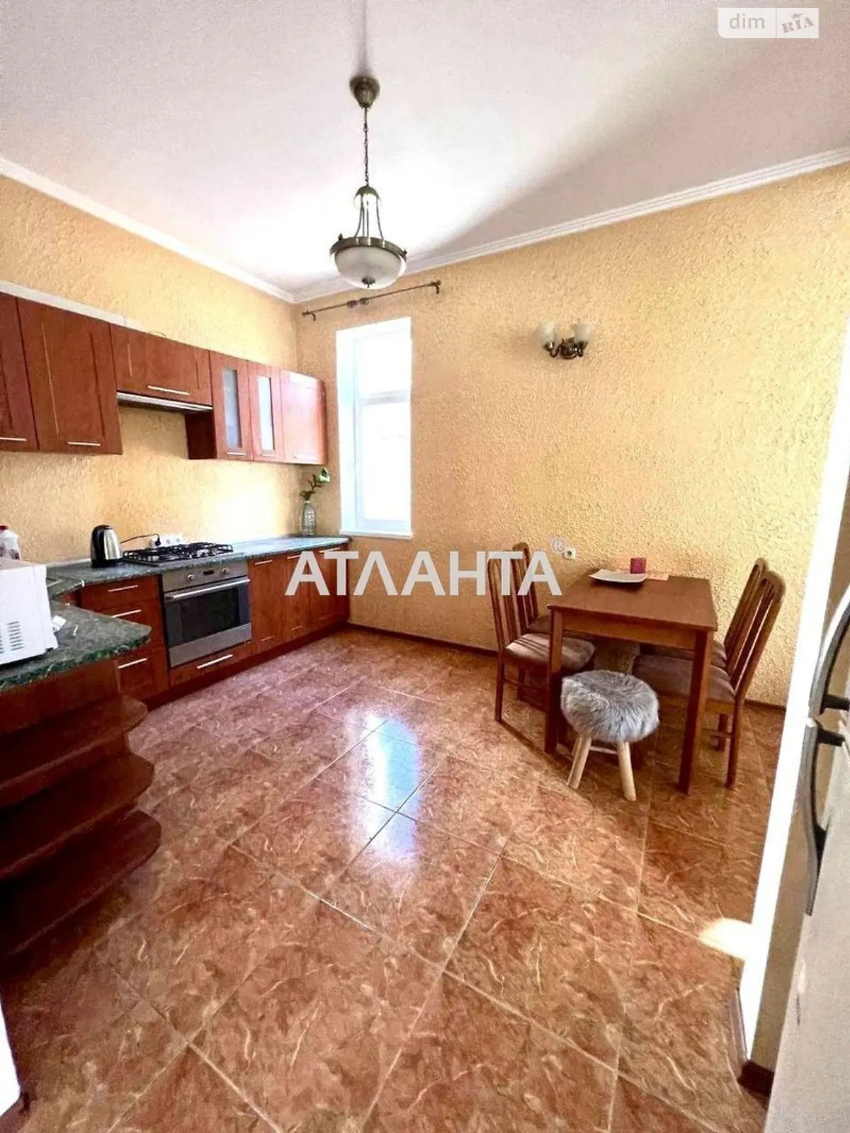 Продается дом на 3 этажа 200 кв. м с террасой - фото 3