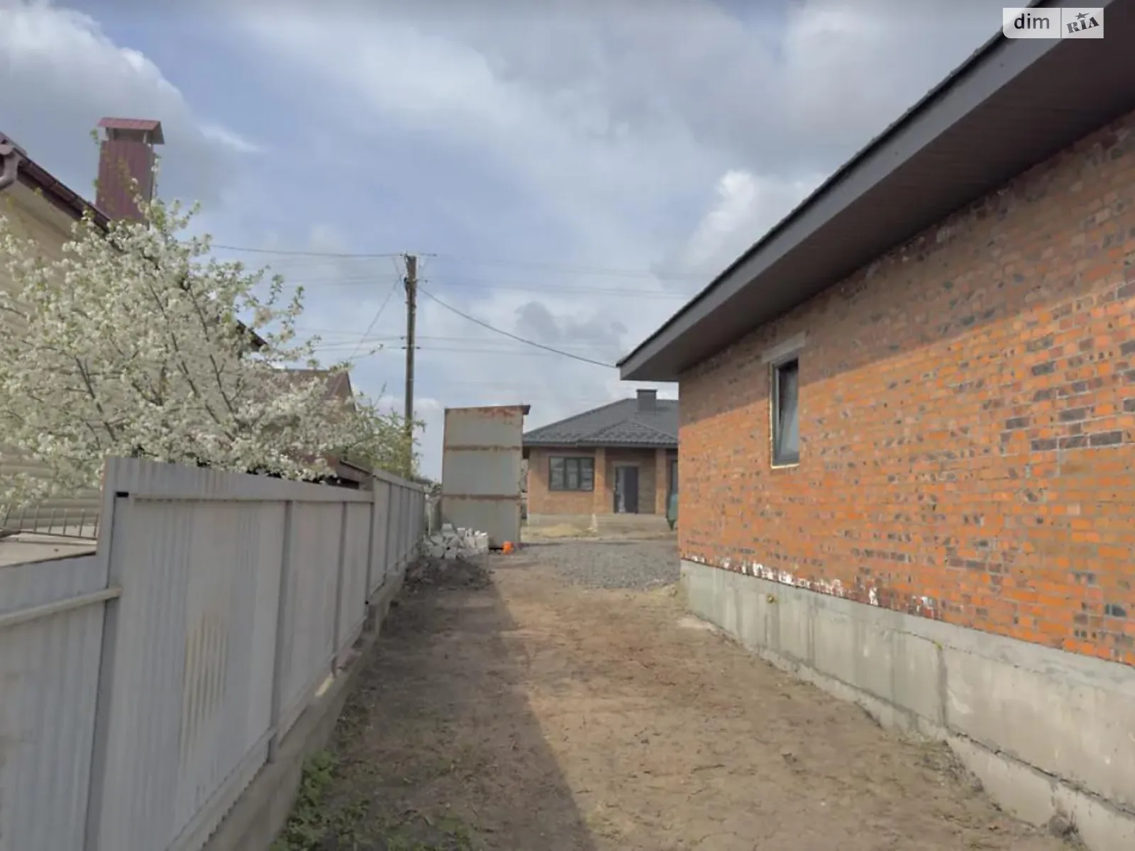 Продается одноэтажный дом 115 кв. м с участком, цена: 83000 $ - фото 1
