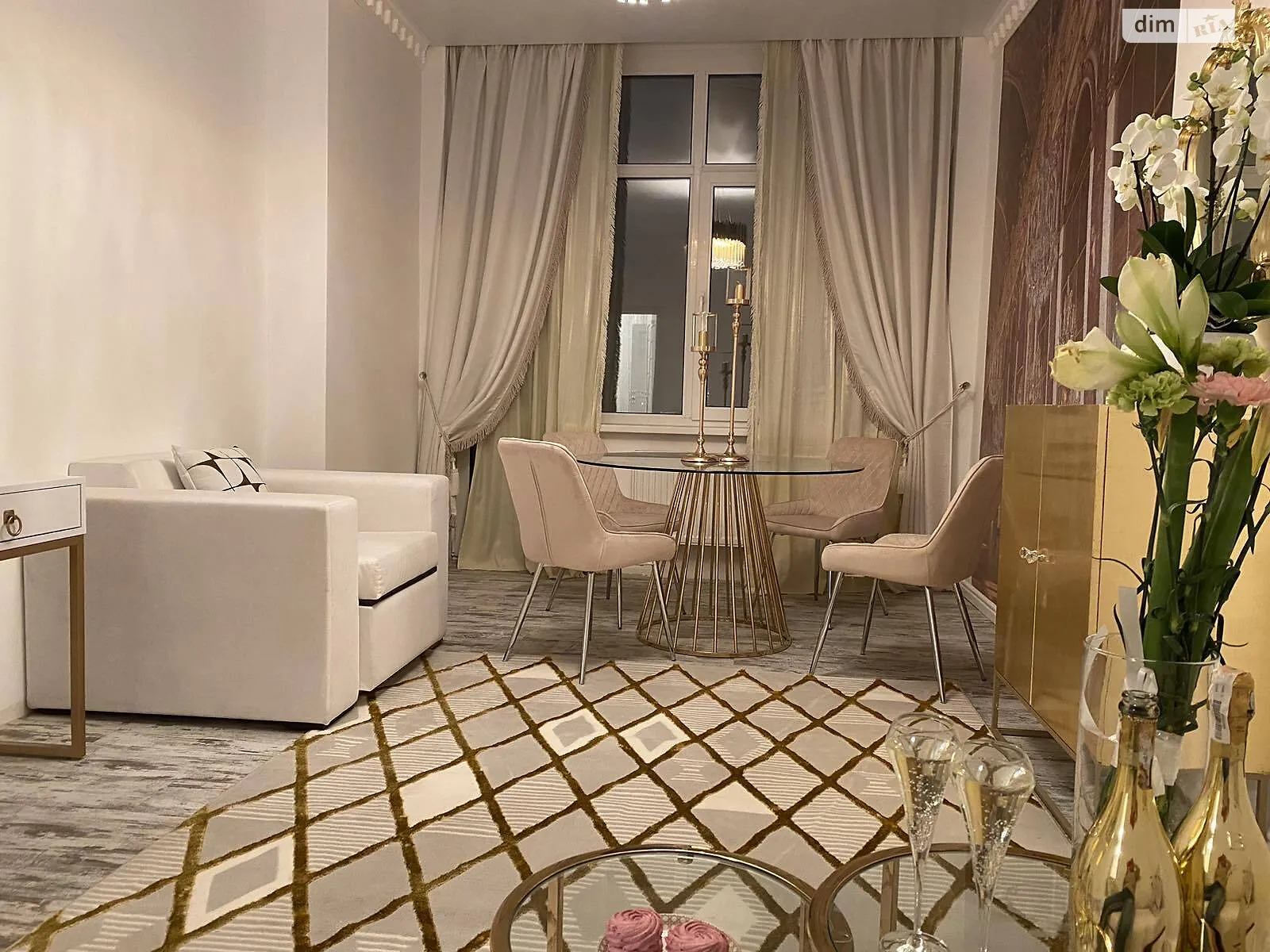 Продается 2-комнатная квартира 48.6 кв. м в Киеве, ул. Белорусская, 3 - фото 1