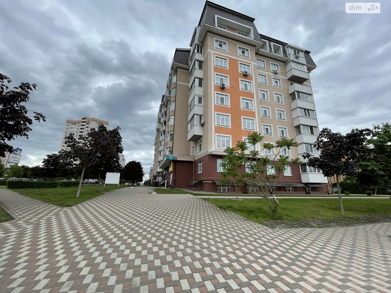 Продається офіс 102 кв. м в бізнес-центрі, цена: 85000 $ - фото 1