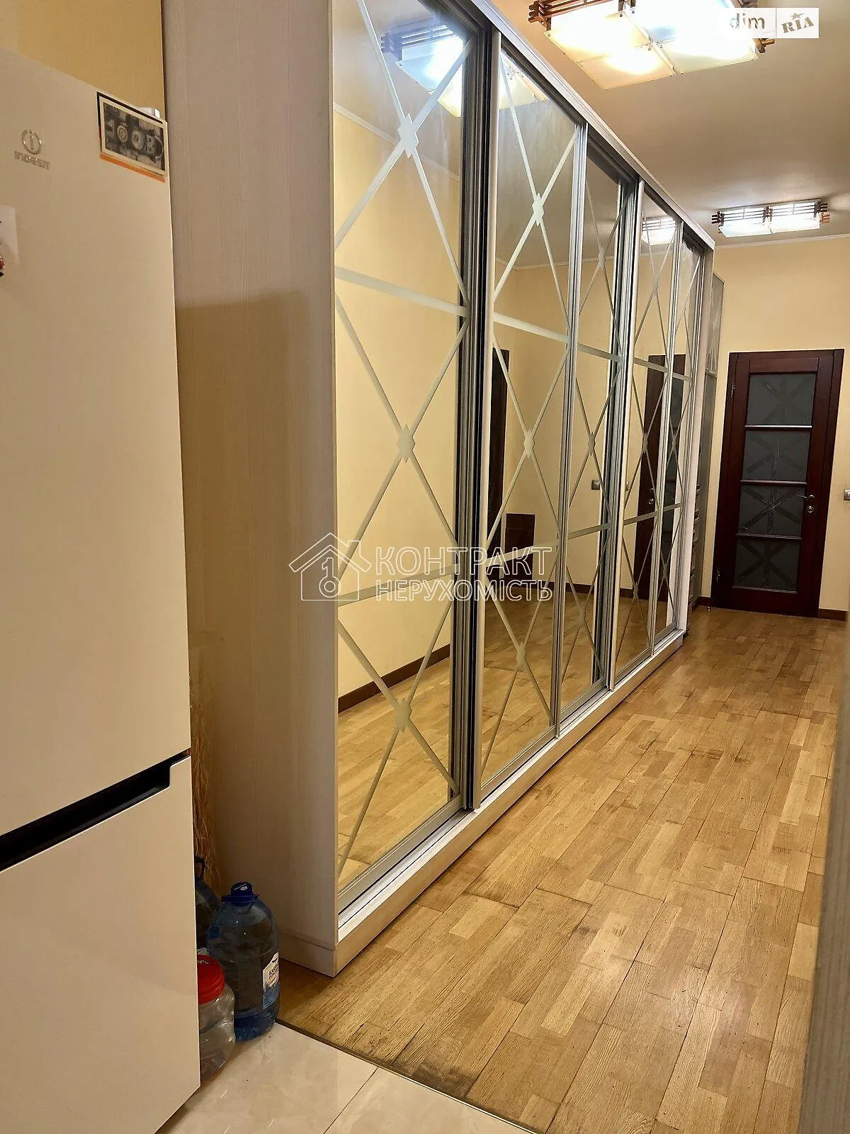 Продается 2-комнатная квартира 92 кв. м в Харькове, цена: 100000 $