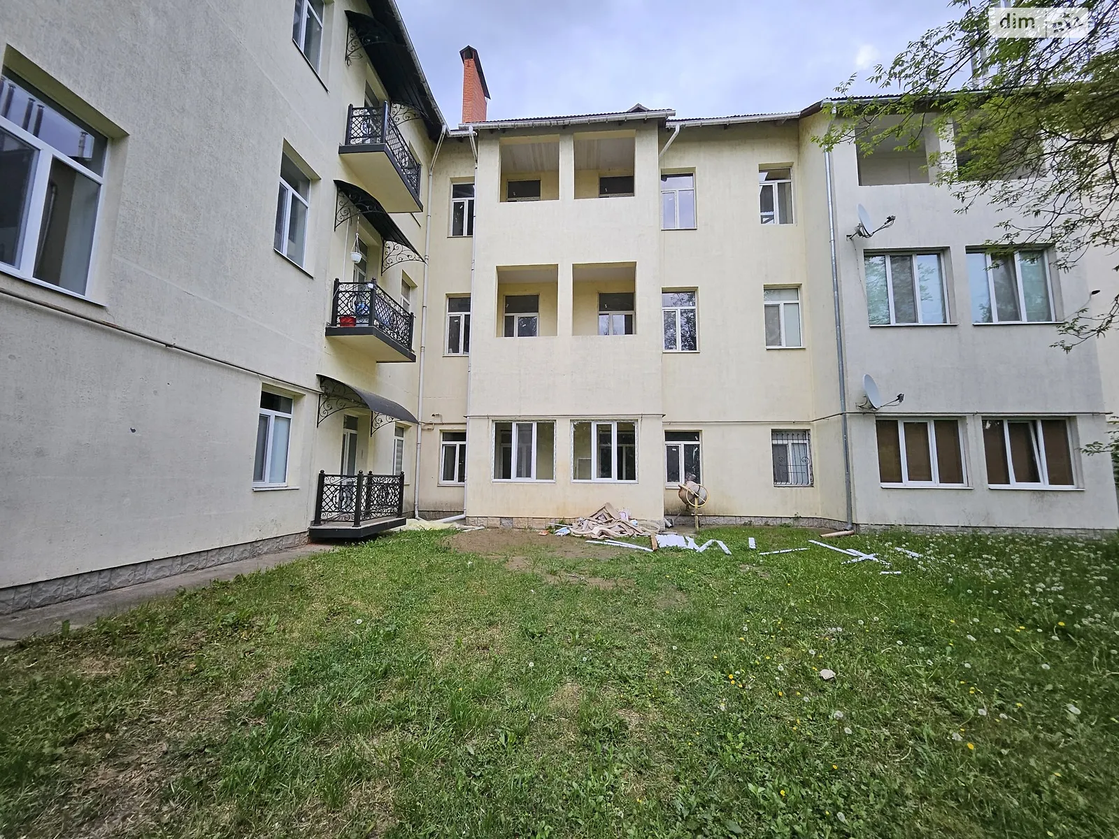 Продается 2-комнатная квартира 45 кв. м в Берегове, цена: 44998 $