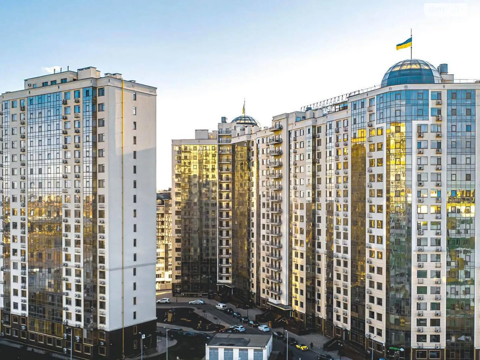 Продается 2-комнатная квартира 57 кв. м в Одессе, ул. Марсельская, 35 - фото 1