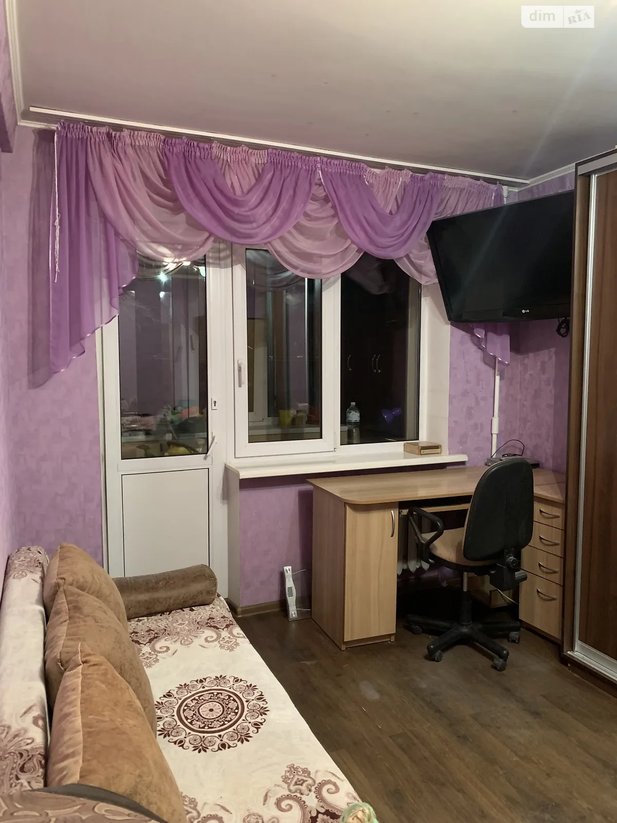 Здається в оренду кімната 35 кв. м у Києві, цена: 8000 грн