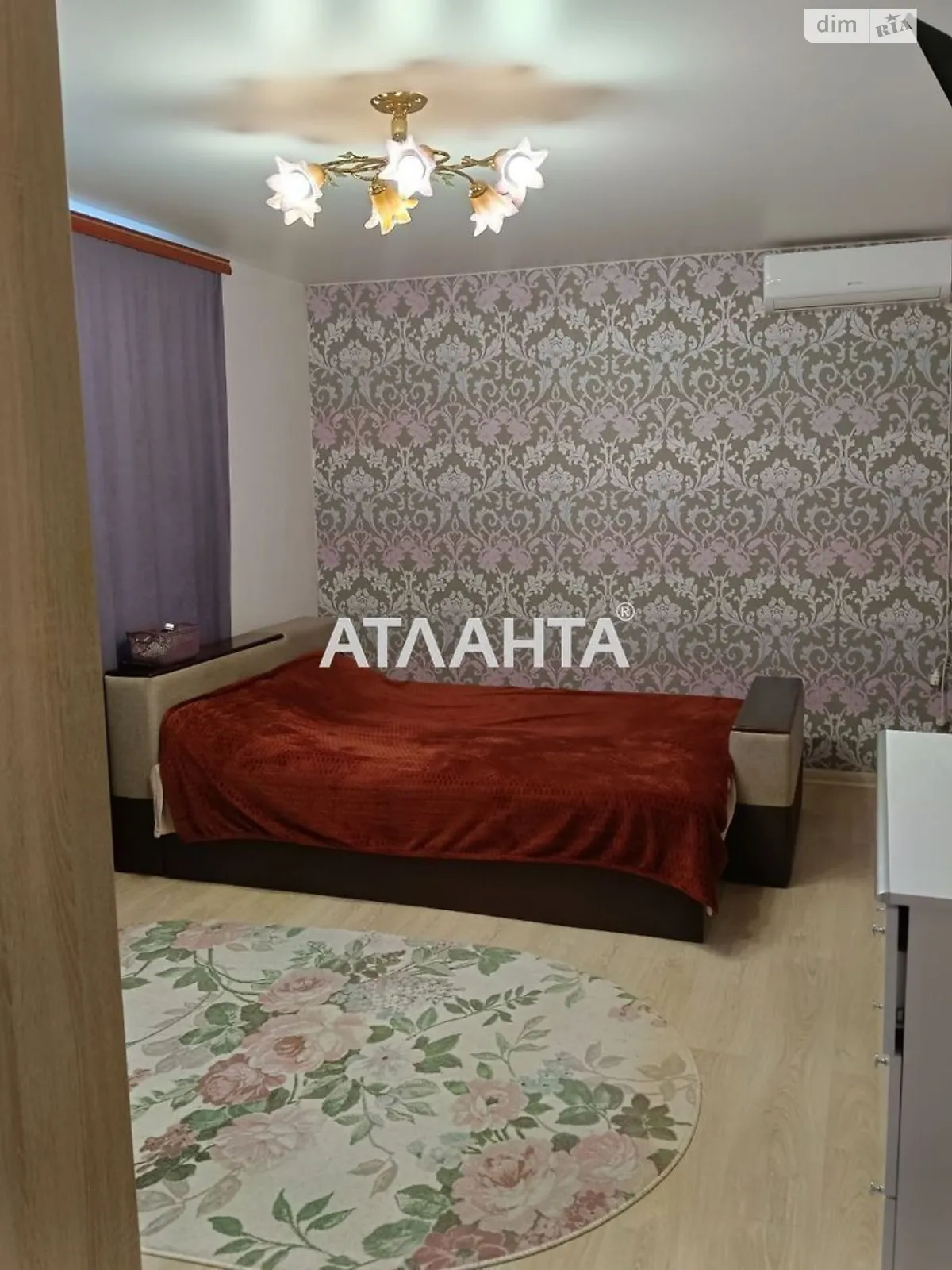 Продается 2-комнатная квартира 50.6 кв. м в Васильевке, цена: 15000 $
