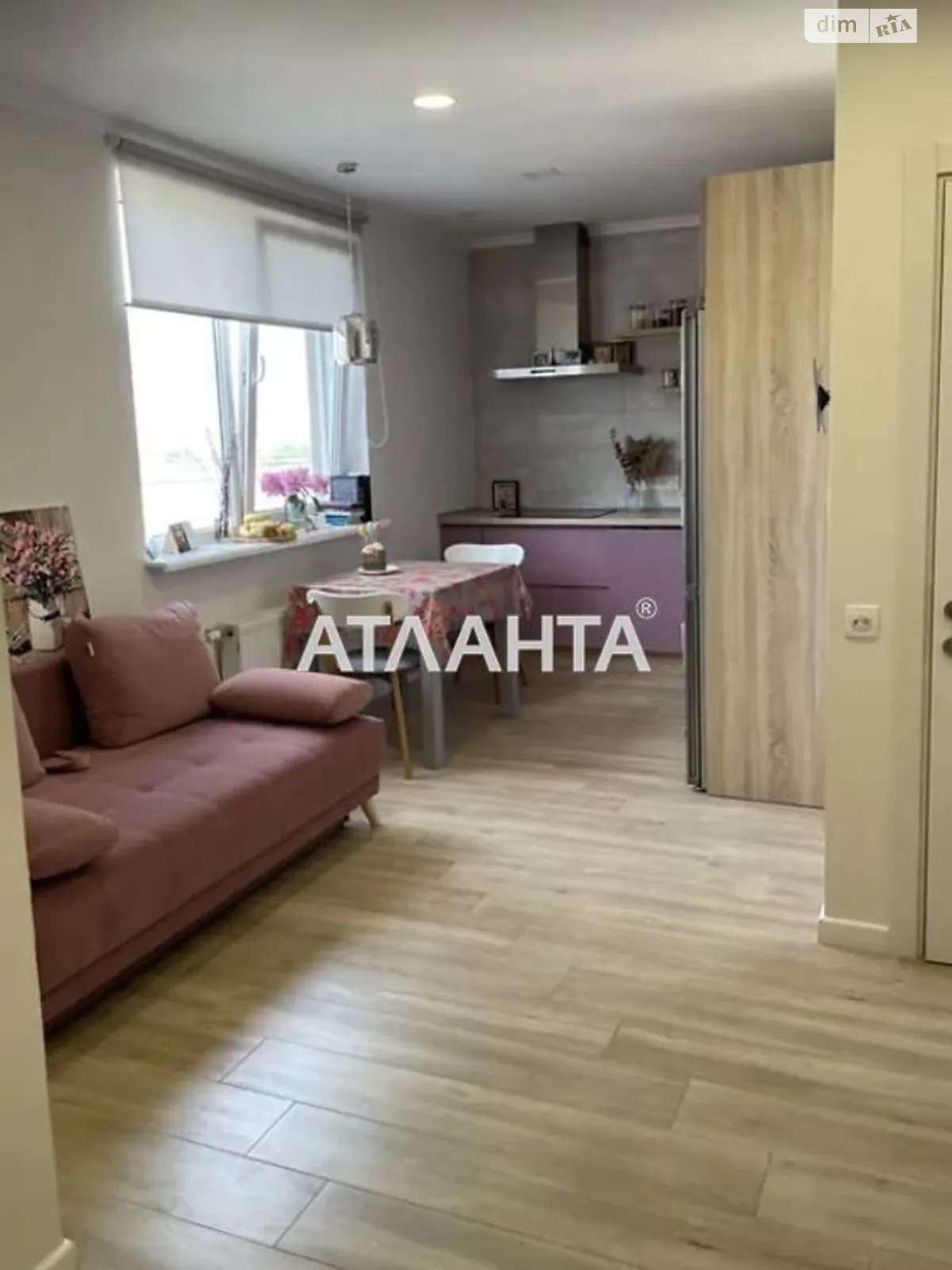 Продается 1-комнатная квартира 43 кв. м в Одессе, ул. Рихтера Святослава, 148А - фото 1