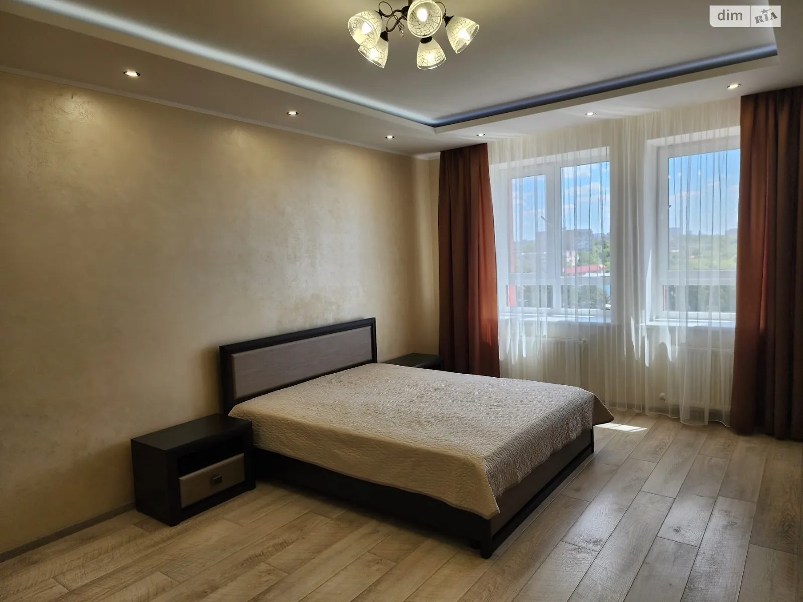 Сдается в аренду 1-комнатная квартира 47 кв. м в Ровно, цена: 13500 грн