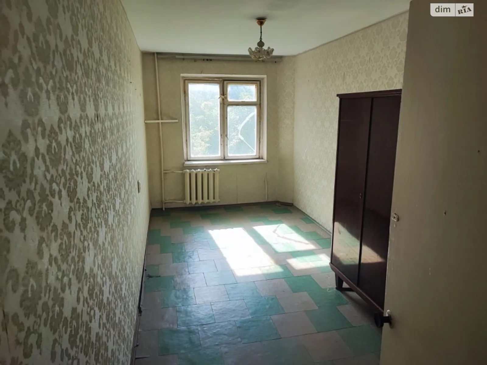 Продается 3-комнатная квартира 58 кв. м в Днепре, просп. Хмельницкого Богдана, 4Г