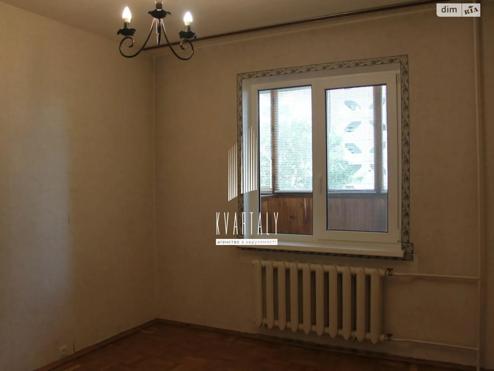 Продается 2-комнатная квартира 59 кв. м в Киеве, ул. Симиренко, 22Б
