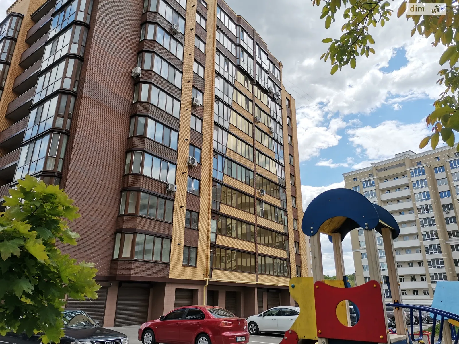 Продается 2-комнатная квартира 75 кв. м в Хмельницком, ул. Заречанская