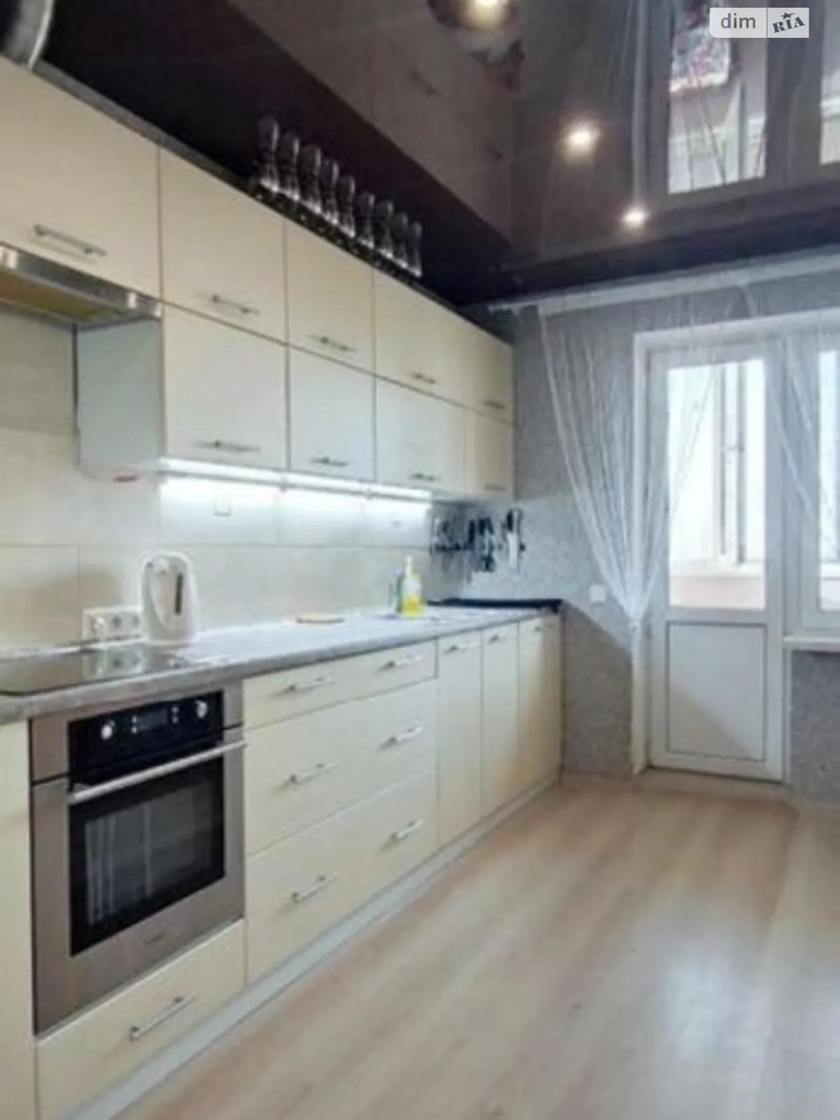 Продается 3-комнатная квартира 78 кв. м в Киеве, ул. Автозаводская, 15А