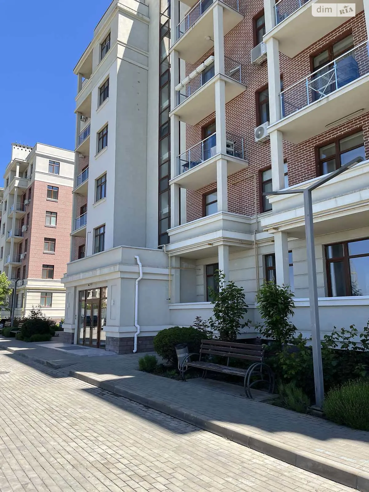 Продается 1-комнатная квартира 43 кв. м в Одессе, цена: 46500 $