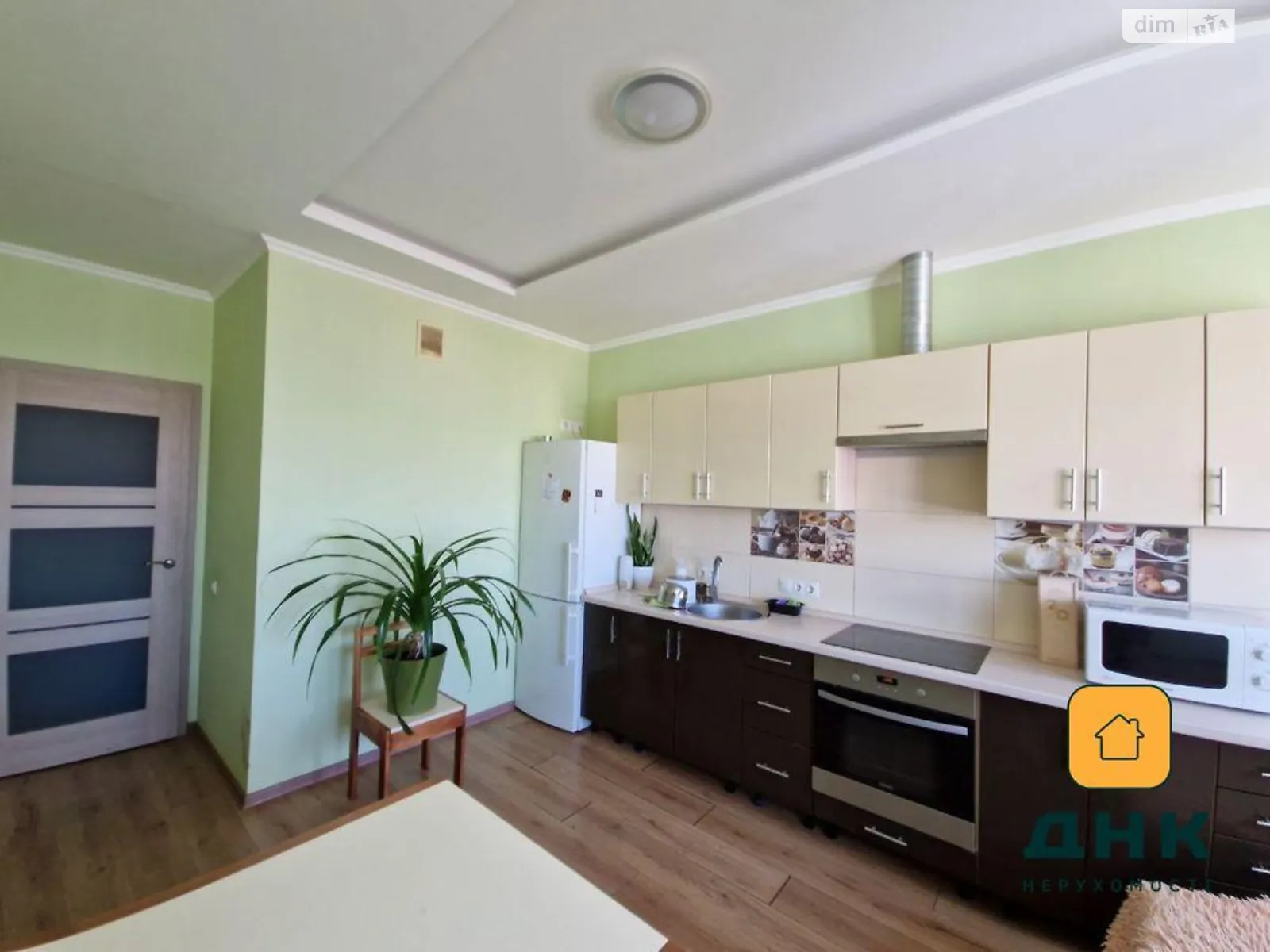 Продается 1-комнатная квартира 49 кв. м в Одессе, ул. Генуэзская, 24Д корпус 3