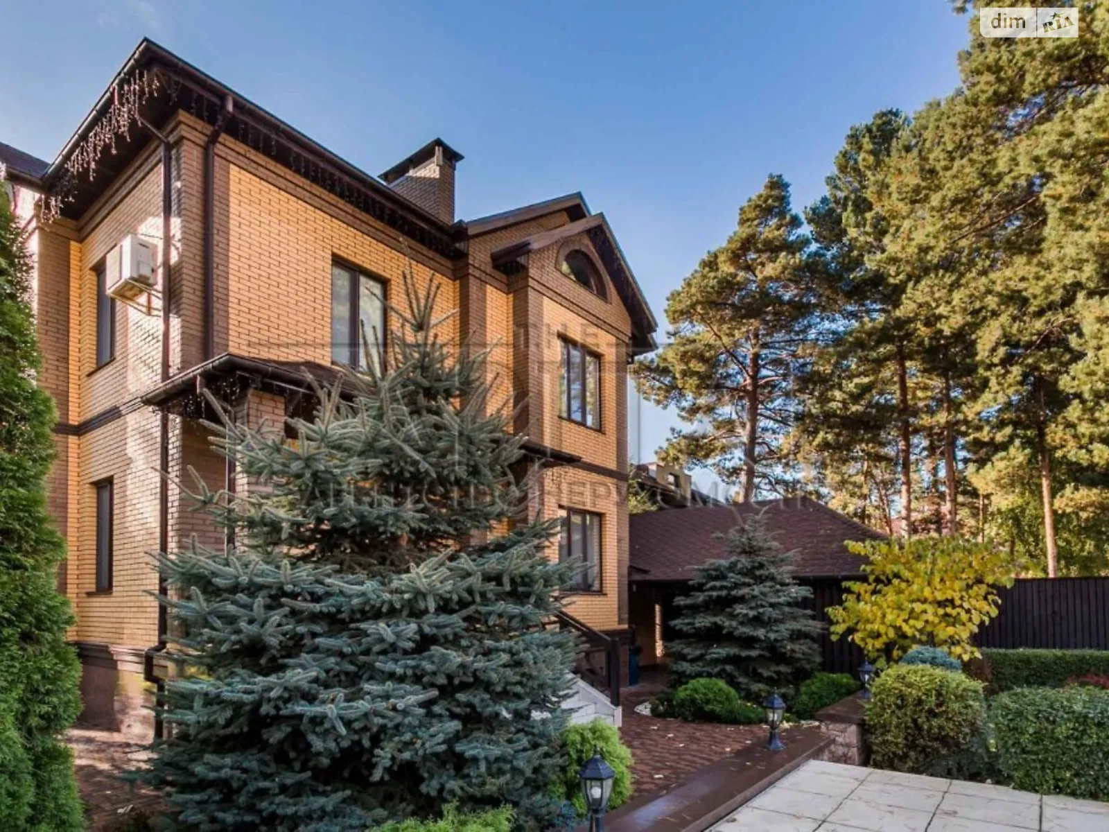 Продається будинок 2 поверховий 325 кв. м з садом, цена: 775000 $ - фото 1
