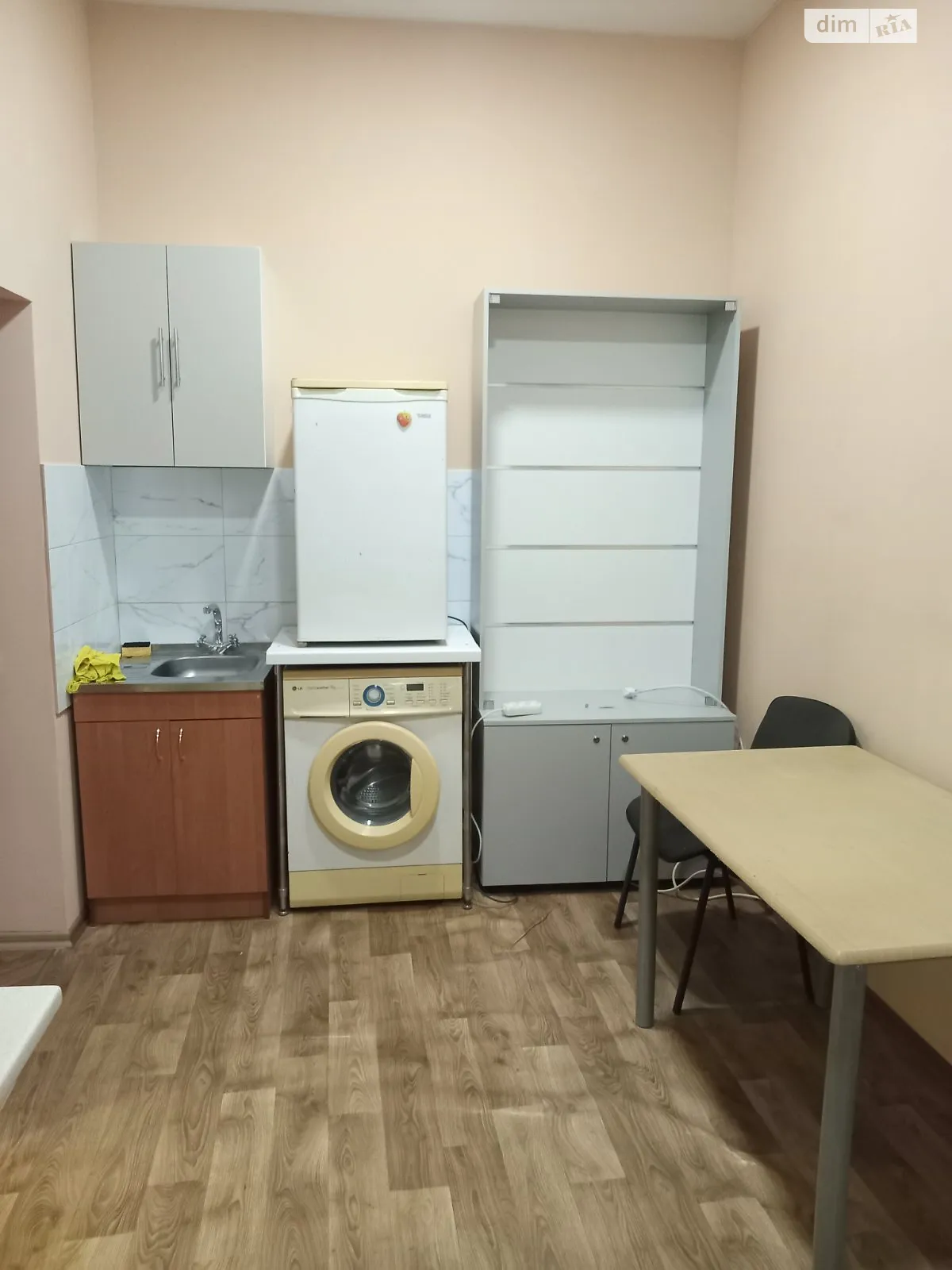 Сдается в аренду 1-комнатная квартира 35 кв. м в Кропивницком
