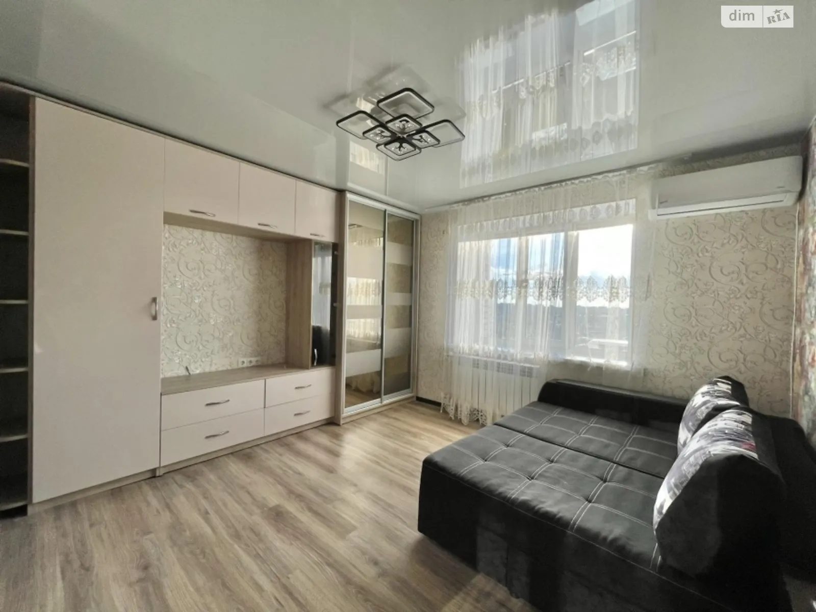 Продается 1-комнатная квартира 43 кв. м в Житомире, цена: 53000 $