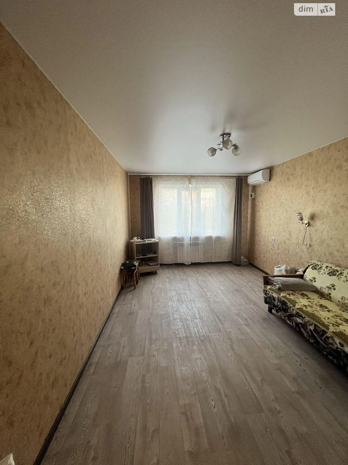 Продается 1-комнатная квартира 44 кв. м в Полтаве, ул. Геннадия Биличенко - фото 1