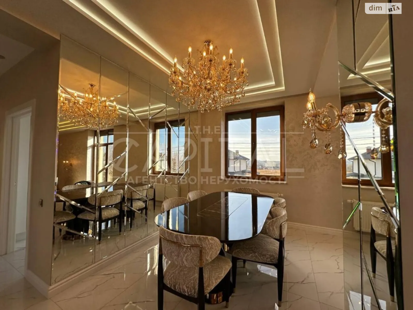 Продается дом на 3 этажа 320 кв. м с балконом, цена: 420000 $ - фото 1