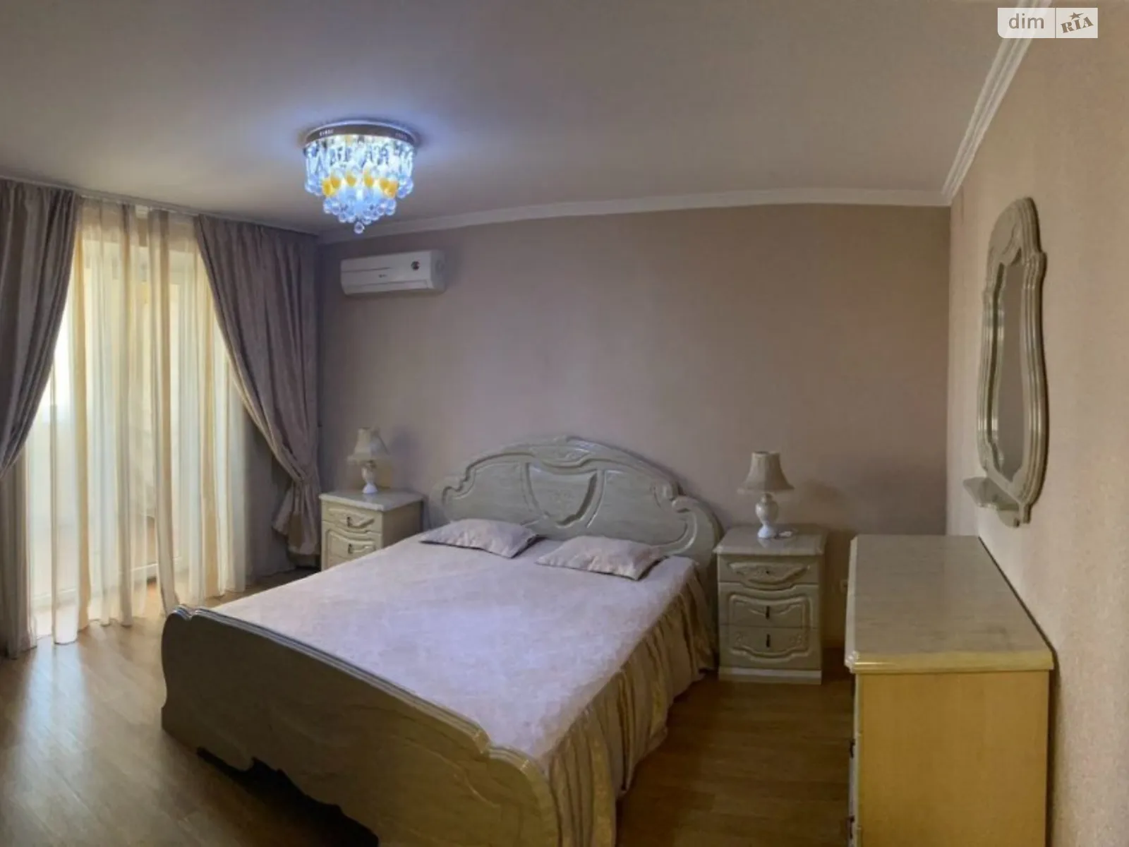 Сдается в аренду 2-комнатная квартира 68 кв. м в Одессе