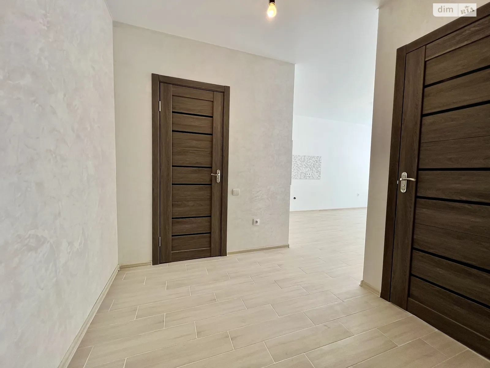 Продается 1-комнатная квартира 39 кв. м в Ровно, ул. Григория Сковороды, 4