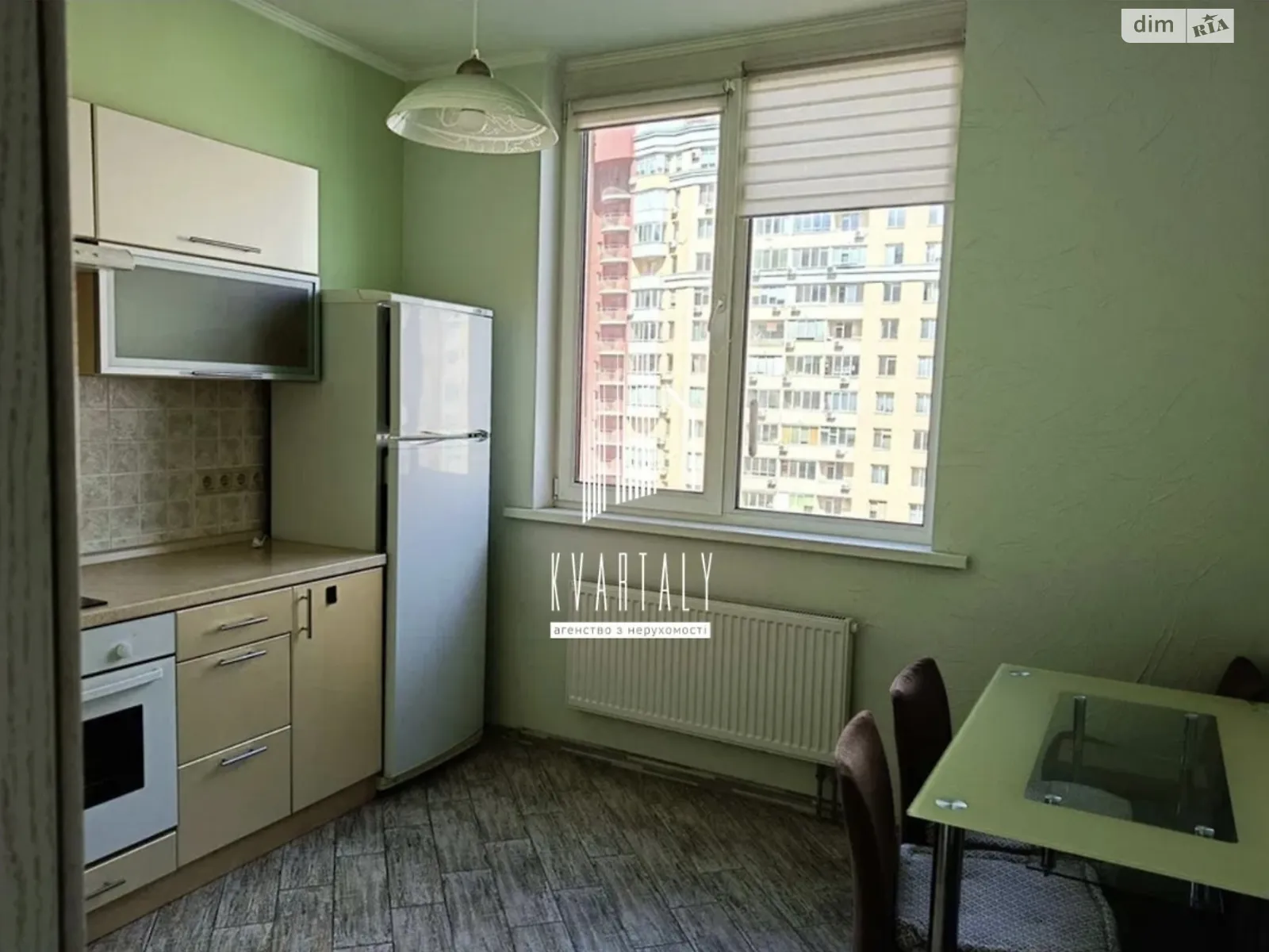 Сдается в аренду 1-комнатная квартира 40 кв. м в Киеве