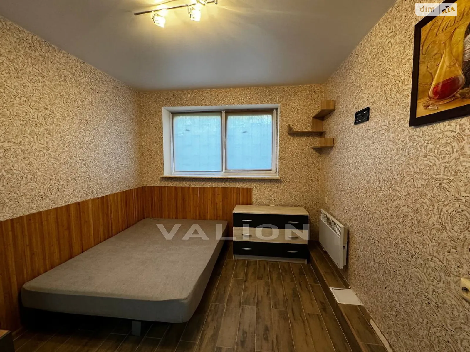 Продается 1-комнатная квартира 18 кв. м в Киеве, ул. Вишневая - фото 1