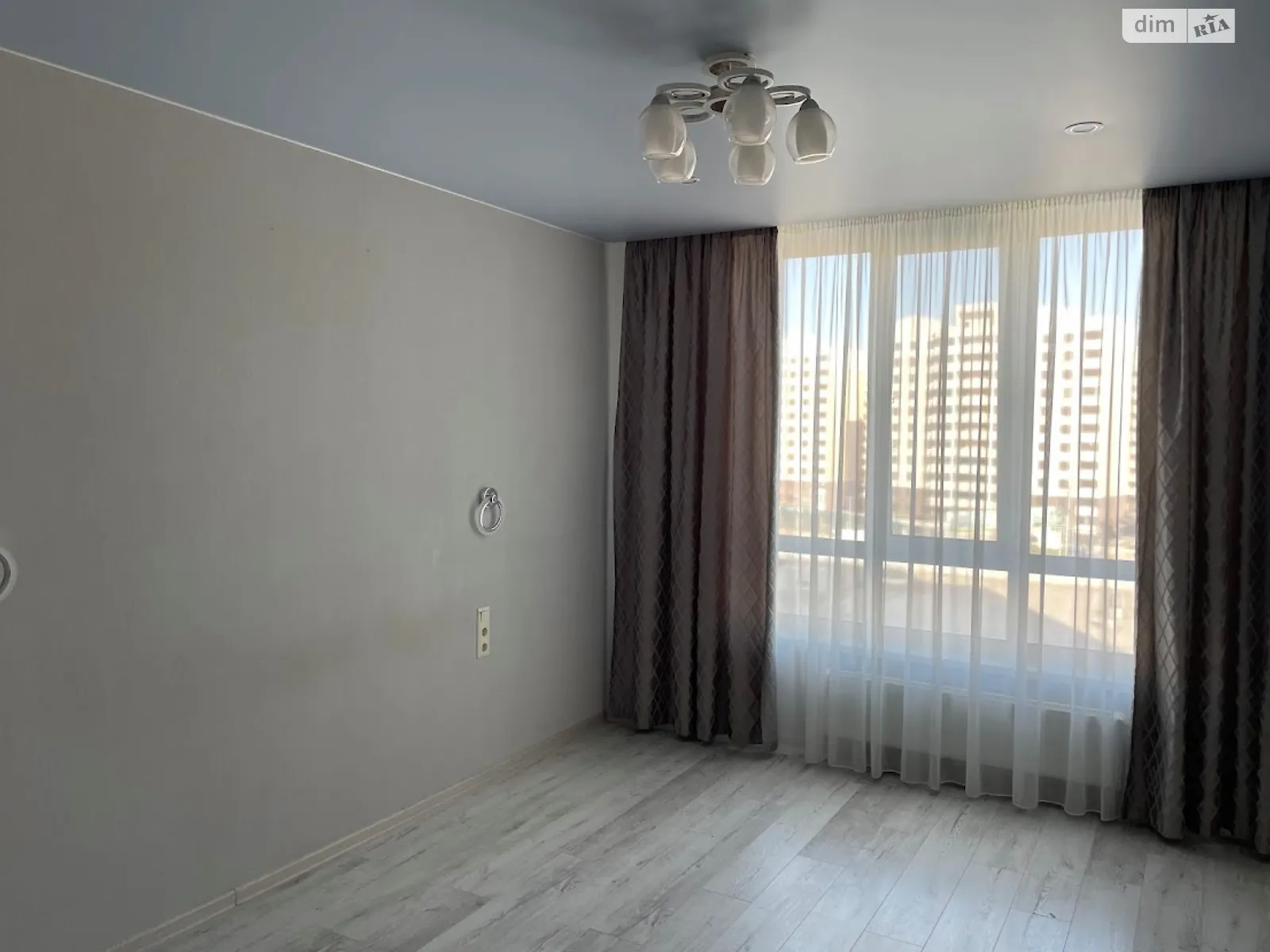 Продается 1-комнатная квартира 40 кв. м в Вишневом, цена: 55000 $