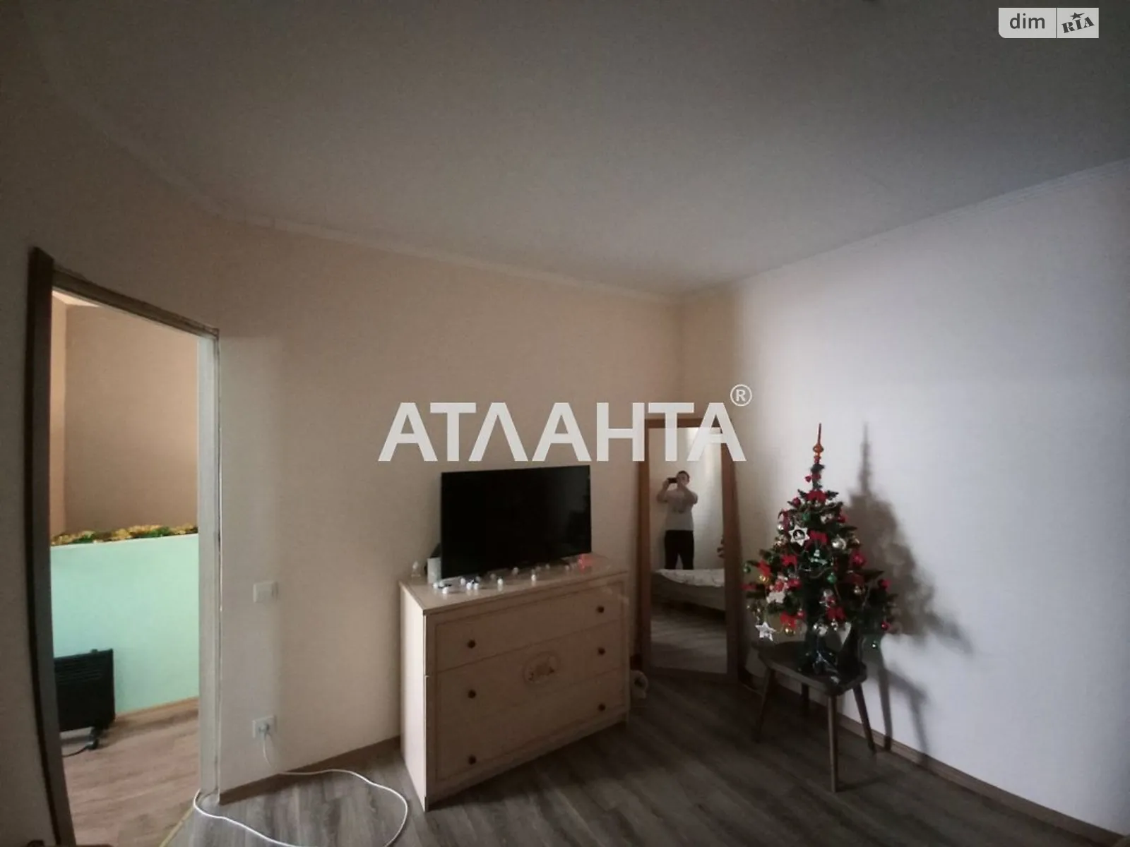 Продается 1-комнатная квартира 37 кв. м в Одессе, ул. Комитетская - фото 1