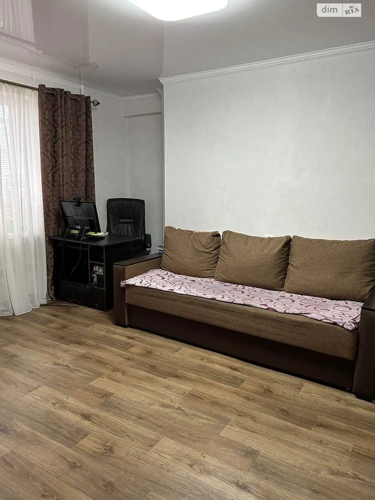 Продается 1-комнатная квартира 38 кв. м в Кропивницком, 101 м-р - фото 1
