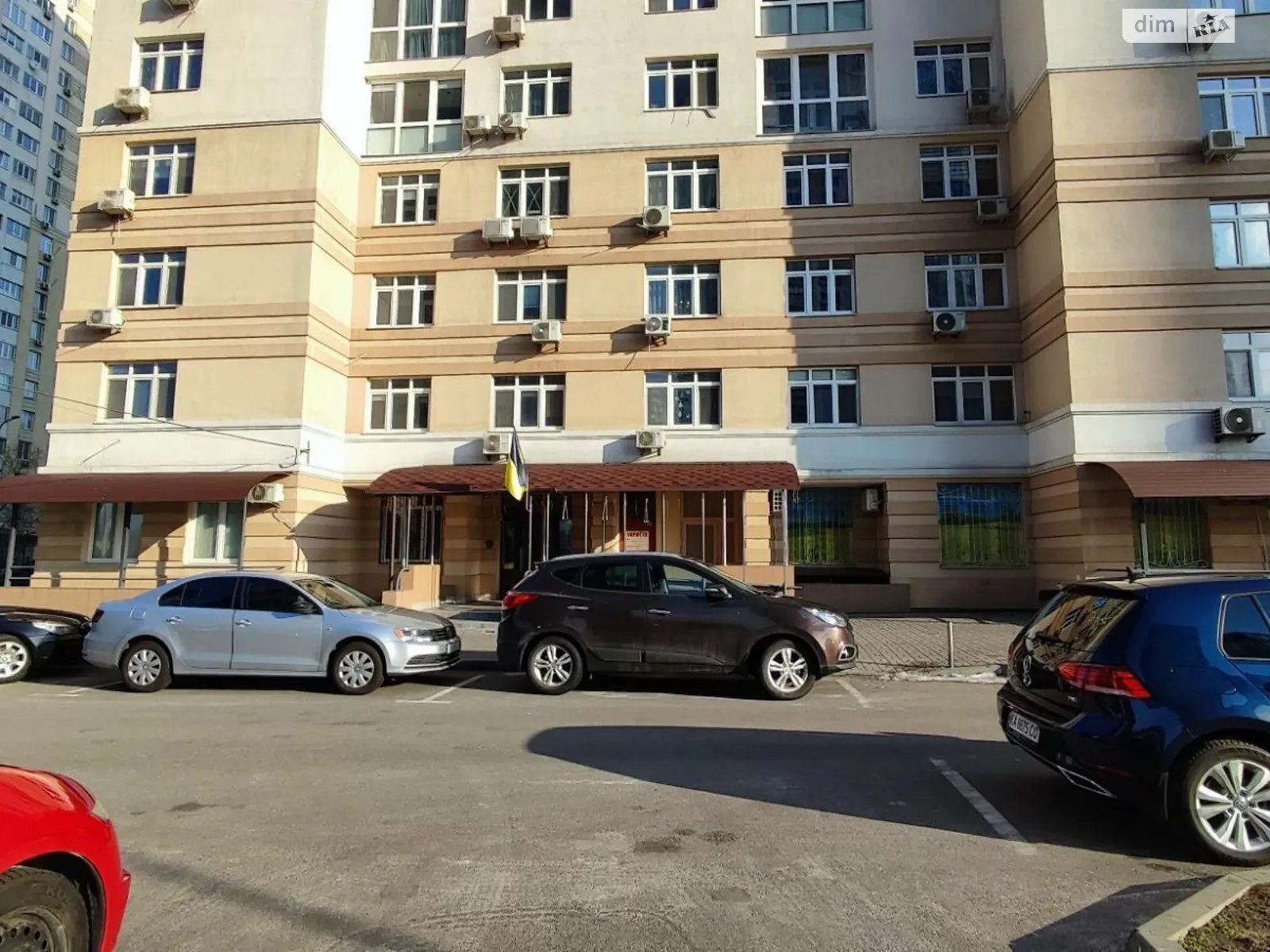 Продається 1-кімнатна квартира 46 кв. м у Києві, вул. Урлівська, 23Г