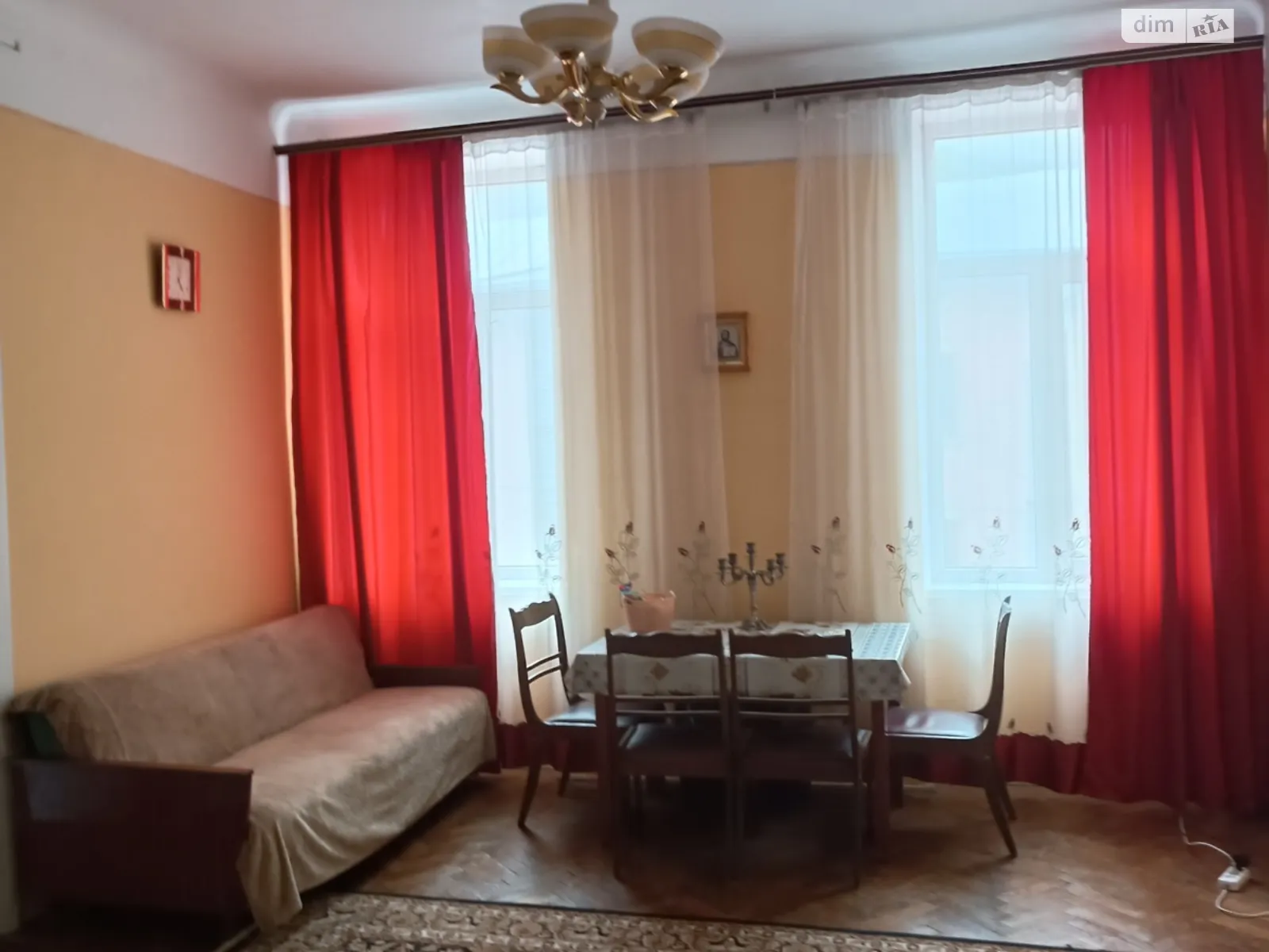 Продается 3-комнатная квартира 85 кв. м в Черновцах, ул. Вокзальная(Гагарина Юрия), 32 - фото 1