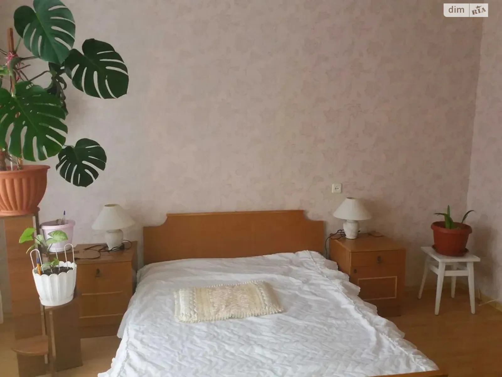 Здається в оренду кімната 57 кв. м у Києві, цена: 3300 грн - фото 1