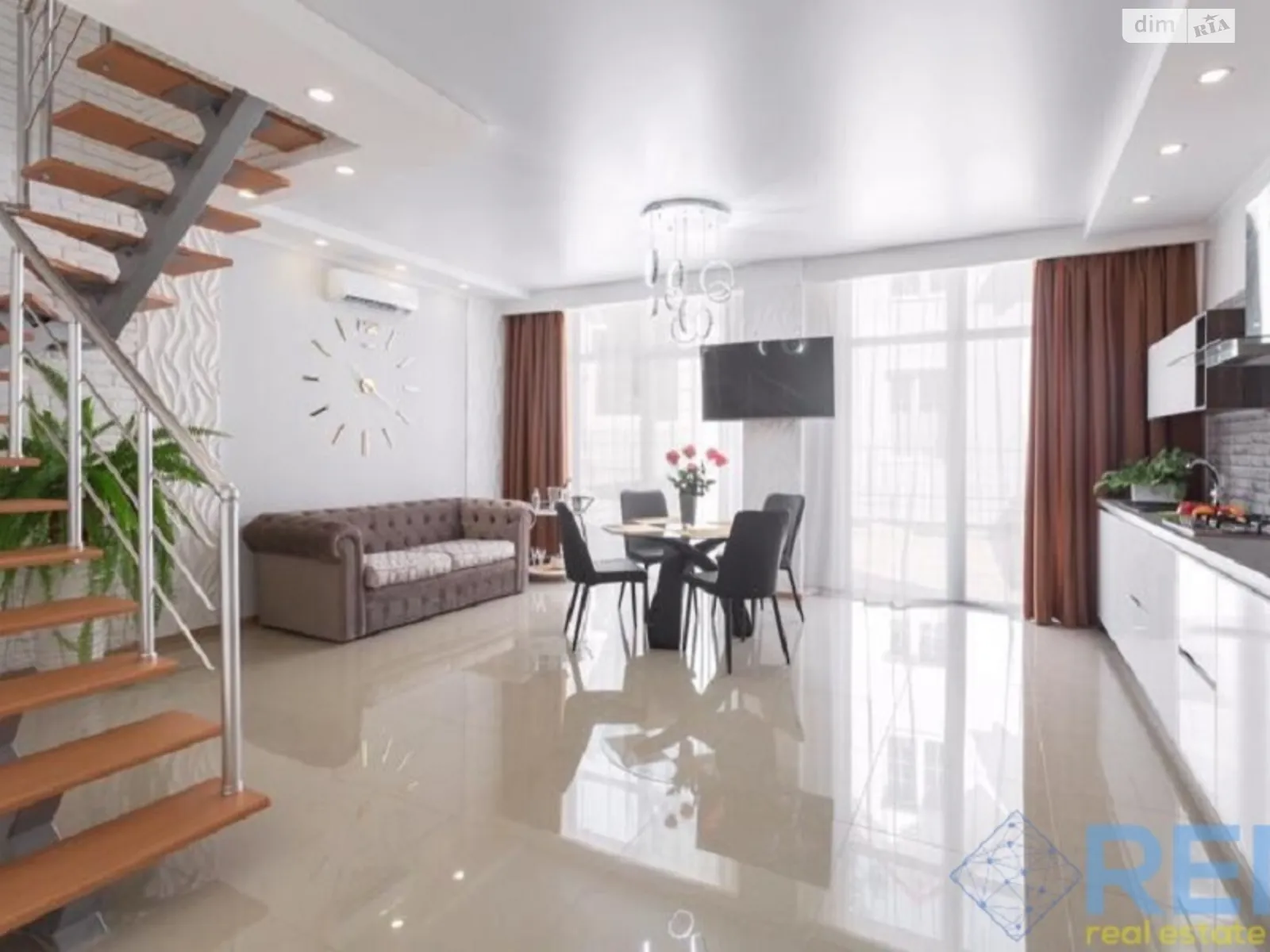 Продается дом на 2 этажа 117 кв. м с мебелью, цена: 220000 $