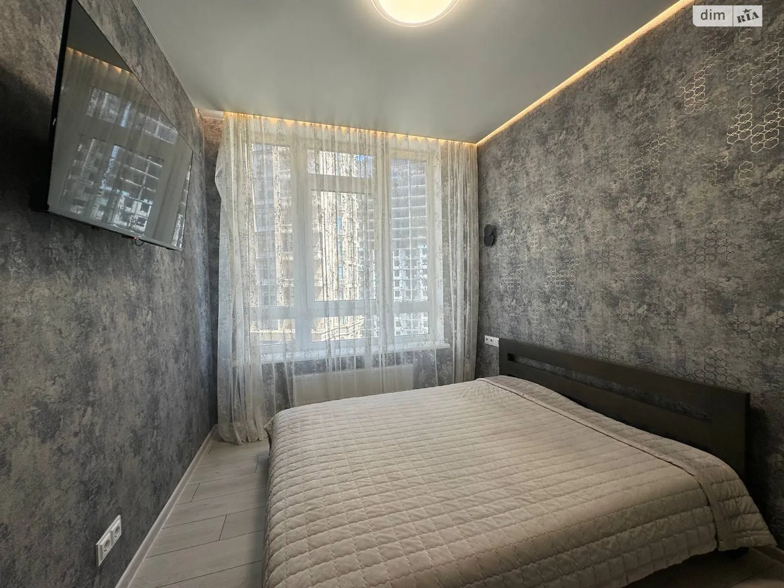 Продается 1-комнатная квартира 41 кв. м в Одессе, ул. Генуэзская, 3Б
