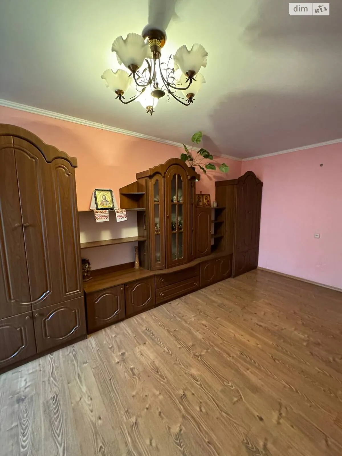 Продается 3-комнатная квартира 62 кв. м в Виннице, ул. Левка Лукьяненко(Ватутина), 54