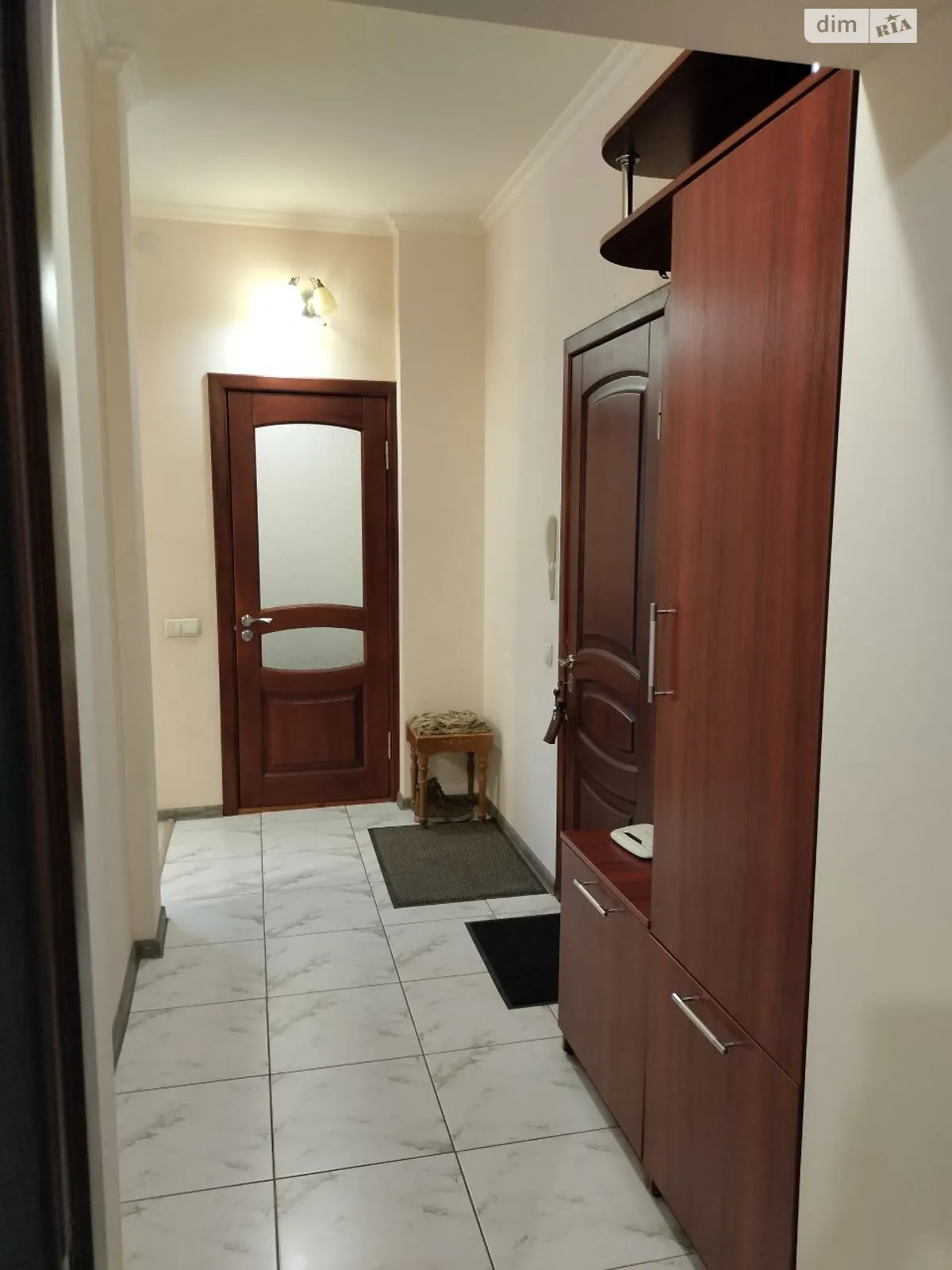 Продается 4-комнатная квартира 88 кв. м в Полтаве, ул. Пищевиков