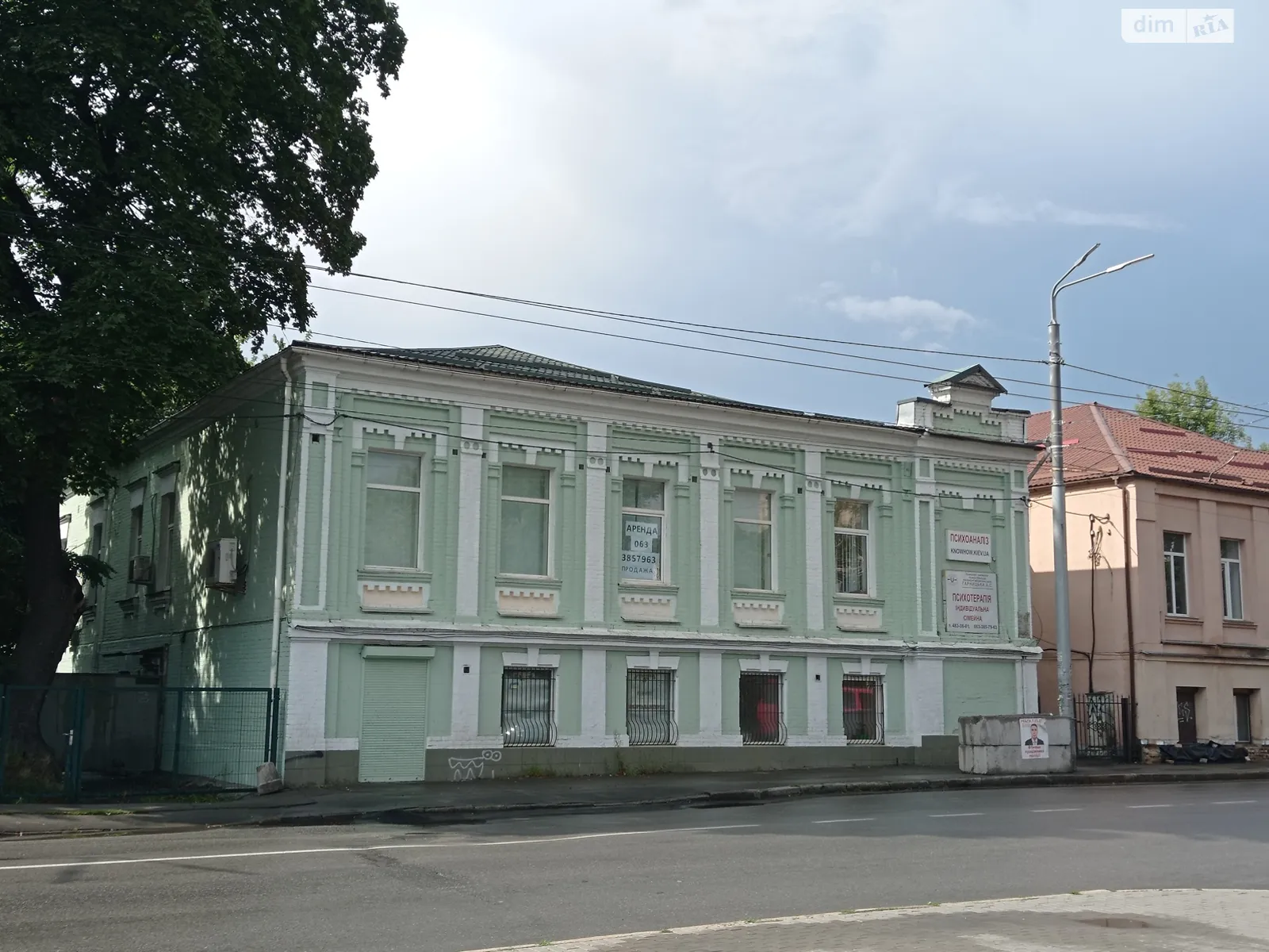 Продается офис 315 кв. м в бизнес-центре, цена: 399000 € - фото 1