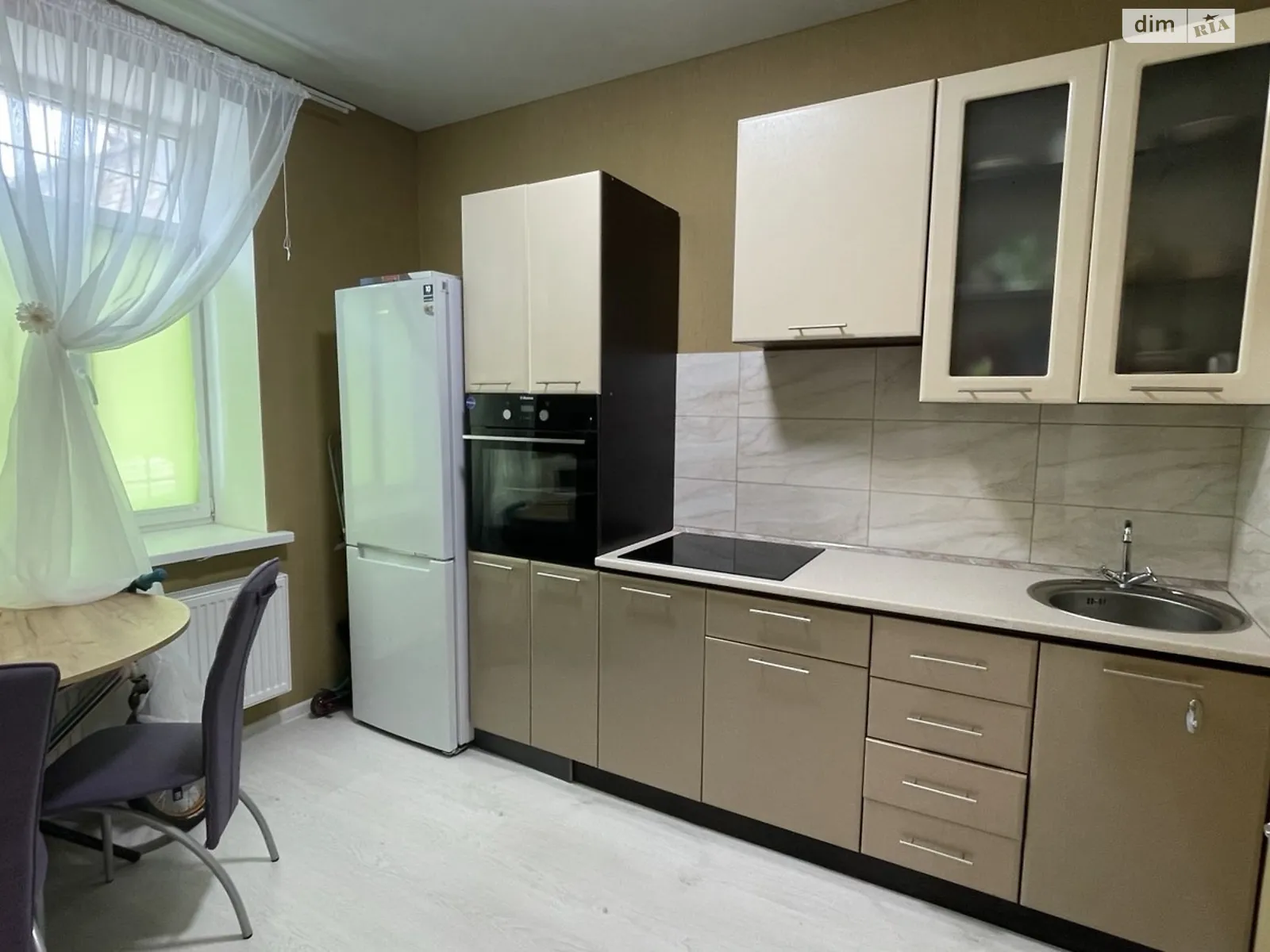 Продается 1-комнатная квартира 27 кв. м в Одессе, цена: 20000 $