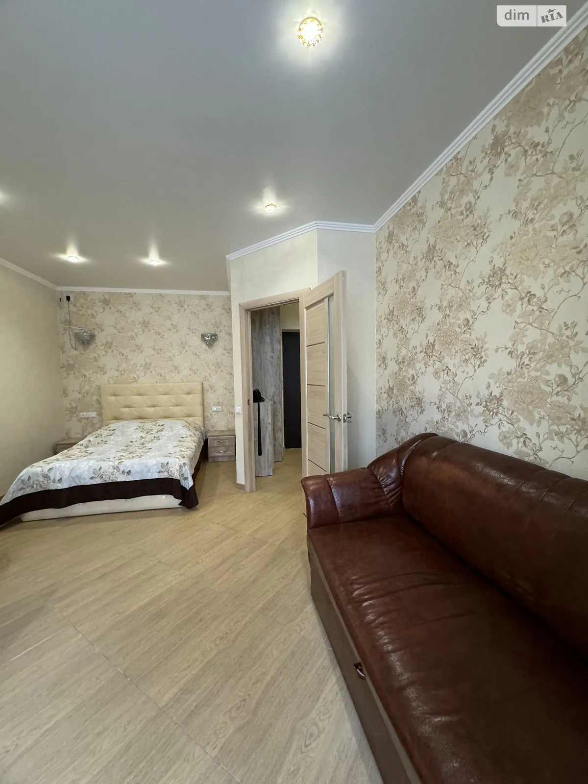 Продается 1-комнатная квартира 45 кв. м в Виннице, ул. Князей Кориатовичей - фото 1