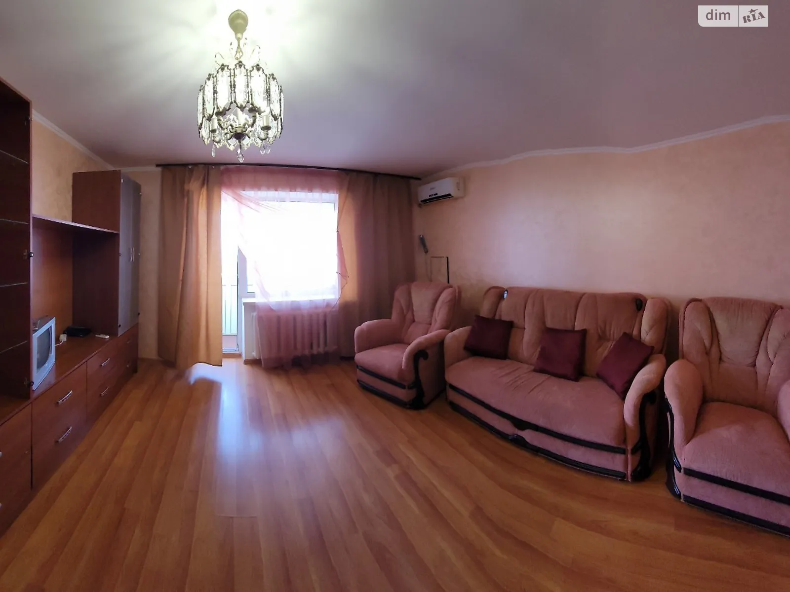 Сдается в аренду 1-комнатная квартира 36 кв. м в Николаеве, ул. Электронная