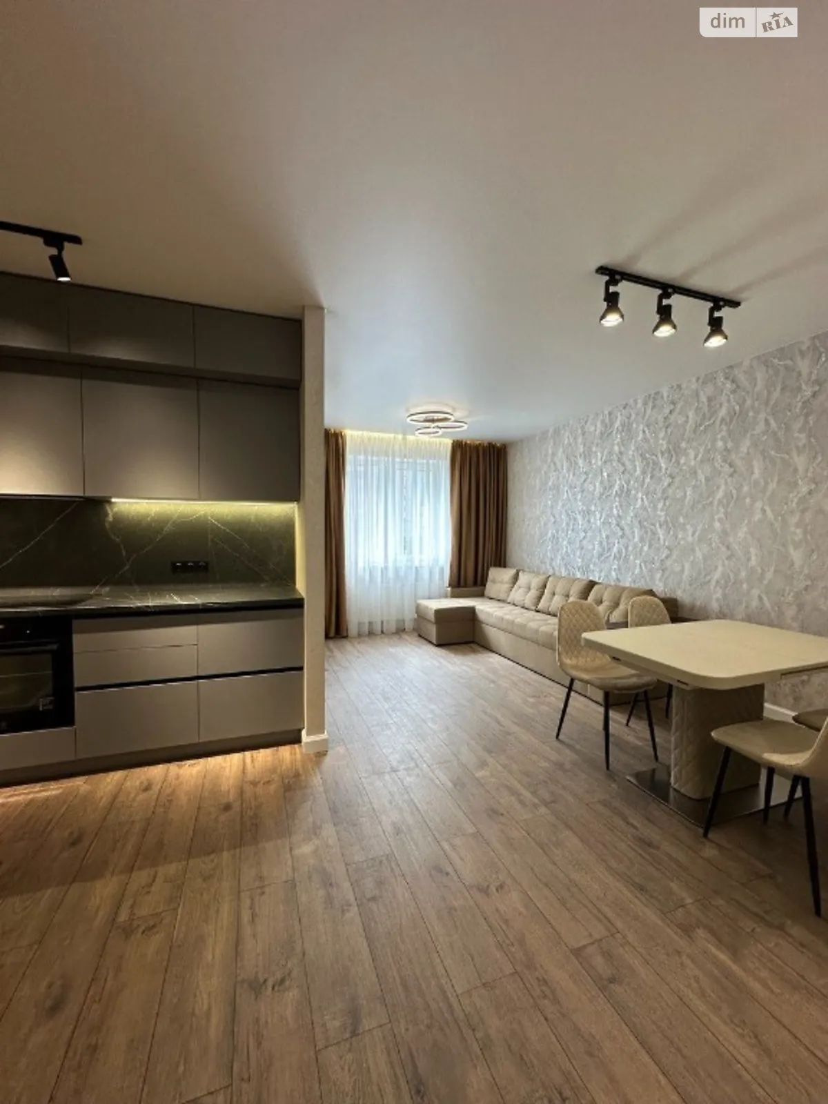 Продается 2-комнатная квартира 44.2 кв. м в Одессе, ул. Академика Сахарова
