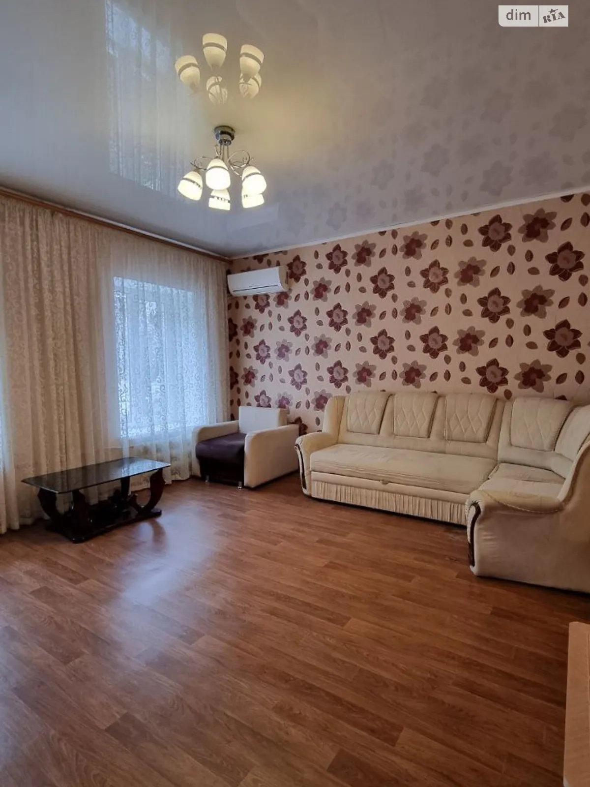 Продається 2-кімнатна квартира 42.7 кв. м у Одесі, вул. Велика Арнаутська