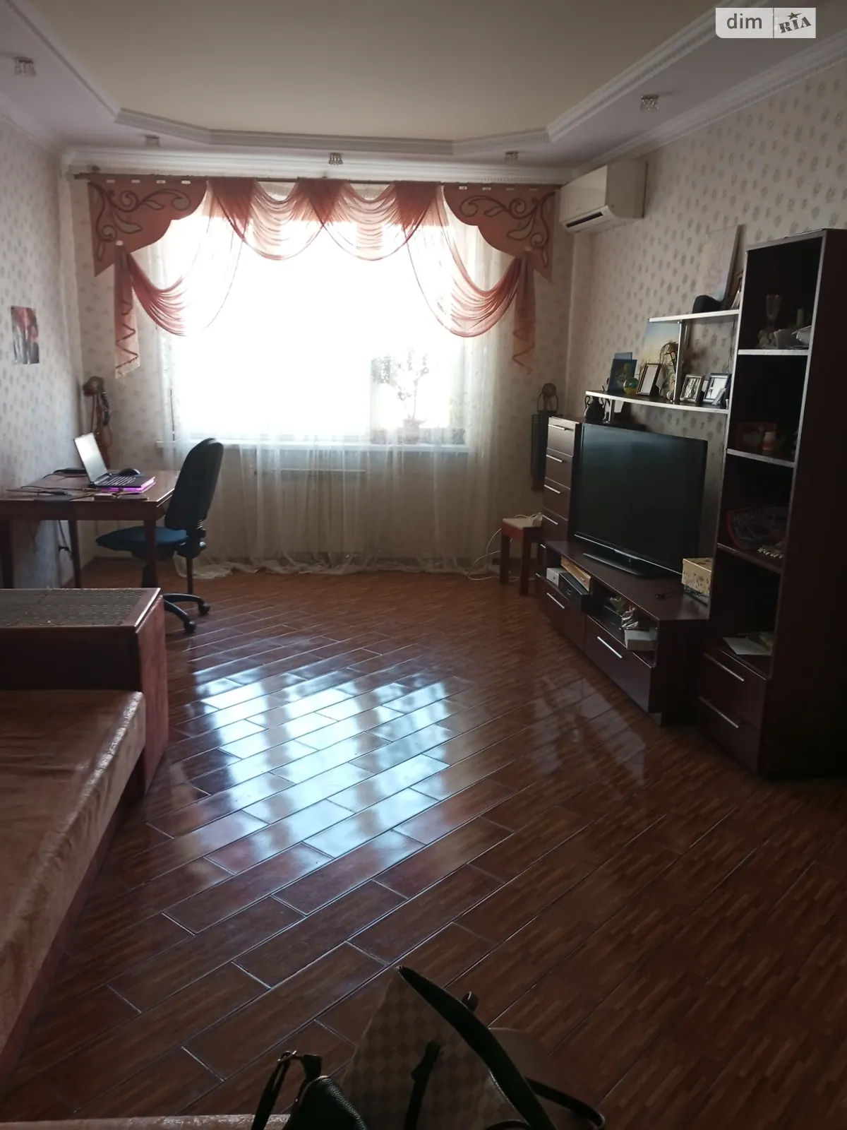 Продается 4-комнатная квартира 140 кв. м в Киеве, наб. Днепровская, 23 - фото 1