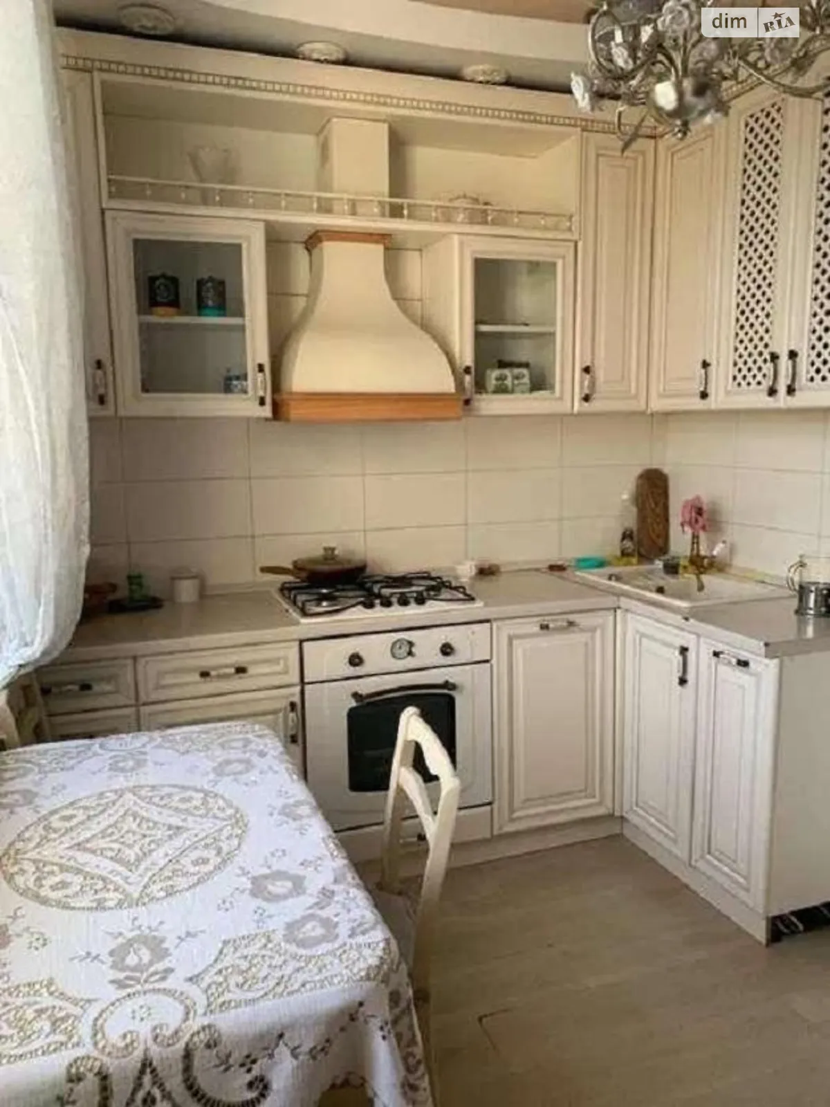 Продается 1-комнатная квартира 38 кв. м в Киеве, цена: 53500 $