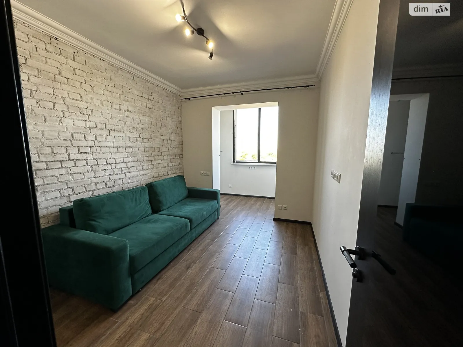 Продается 2-комнатная квартира 47 кв. м в Киеве, ул. Григория Гуляницкого, 39А