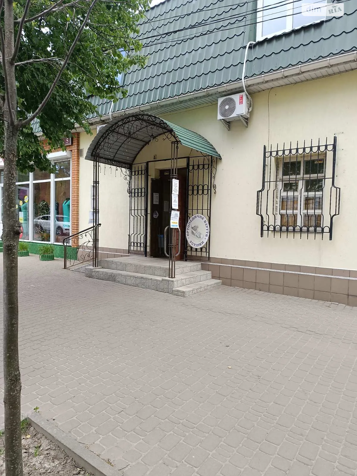 Сдается в аренду объект сферы услуг 77 кв. м в 2-этажном здании, цена: 50000 грн - фото 1