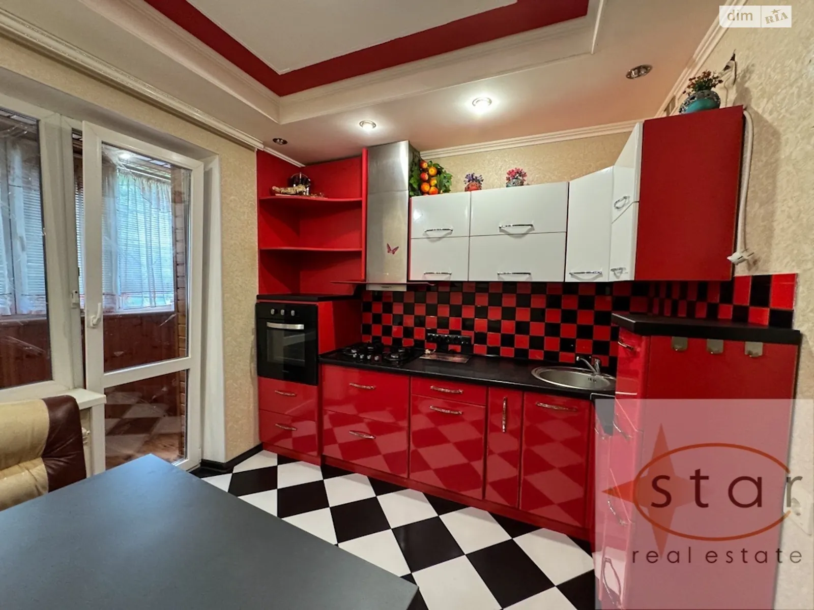Продается 1-комнатная квартира 39 кв. м в Чернигове, цена: 35000 $