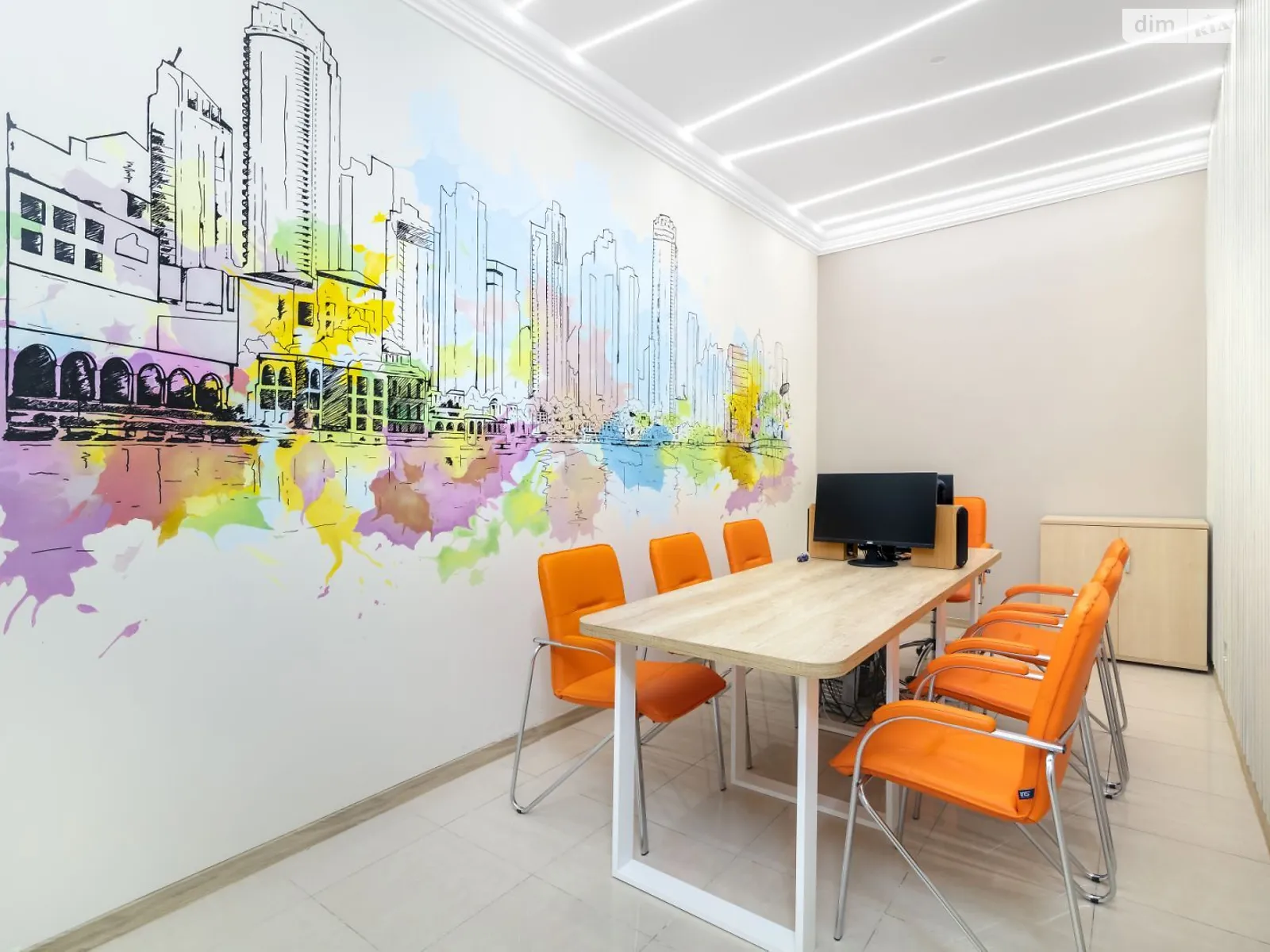 Сдается в аренду офис 85 кв. м в бизнес-центре, цена: 85 $ - фото 1