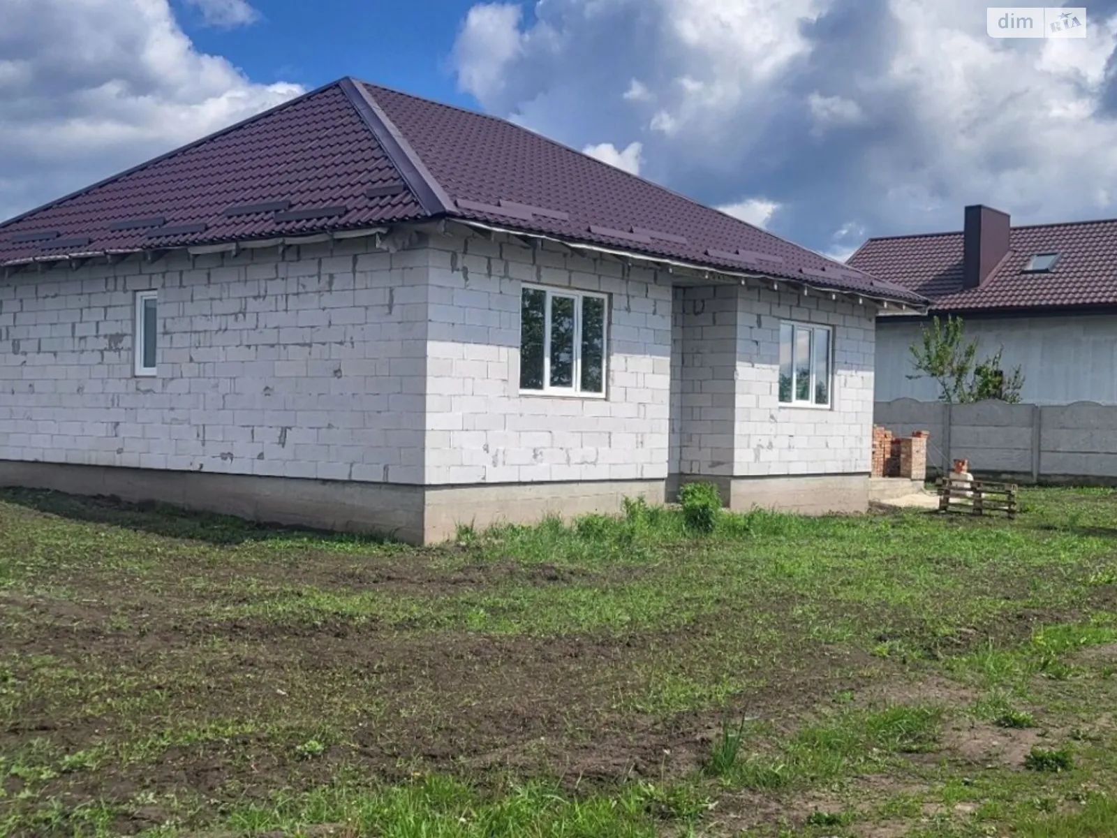 Продается одноэтажный дом 140 кв. м с садом, цена: 45000 $ - фото 1