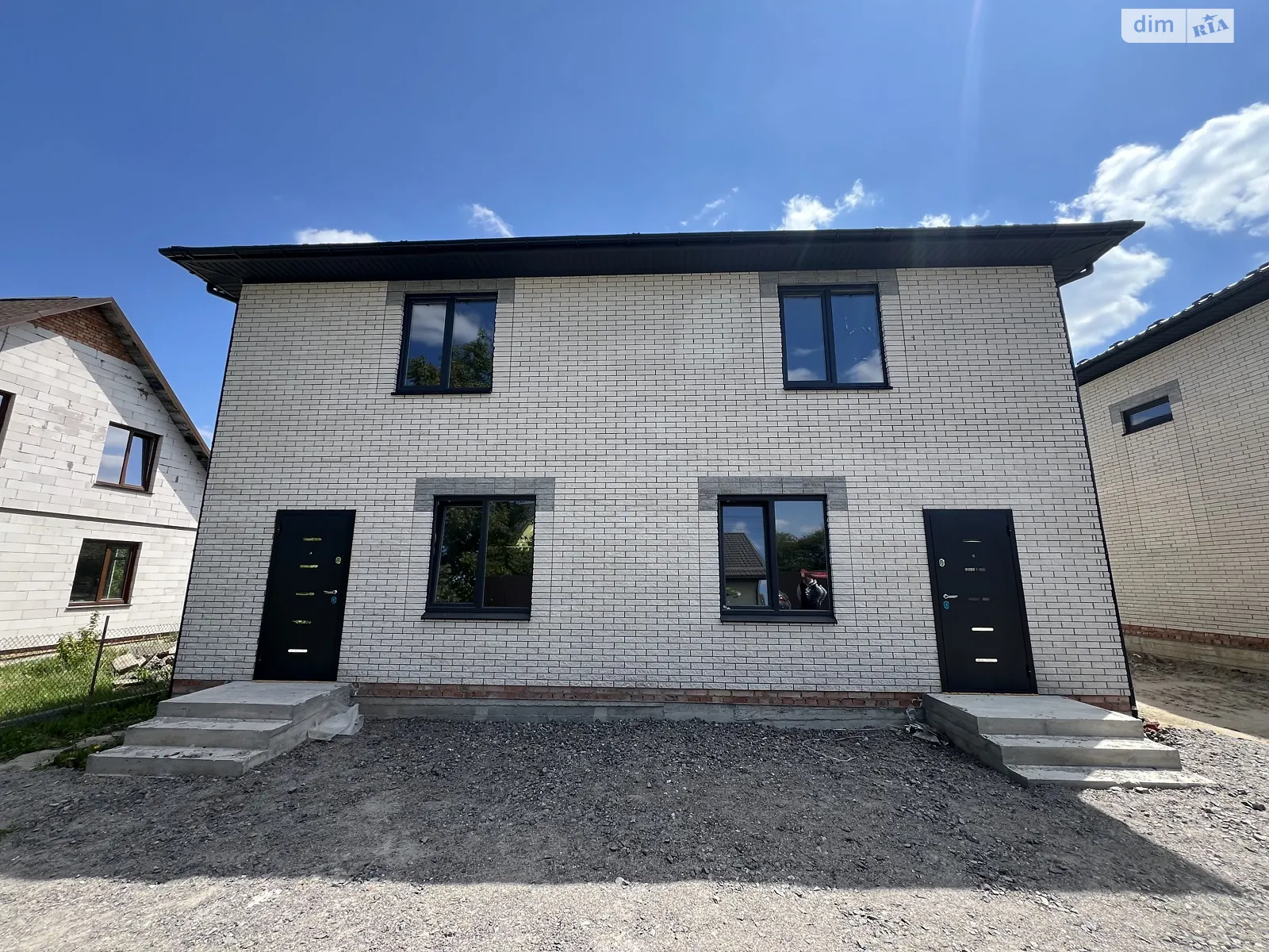 Продається частина будинку 80 кв. м з гаражем, цена: 42000 $ - фото 1